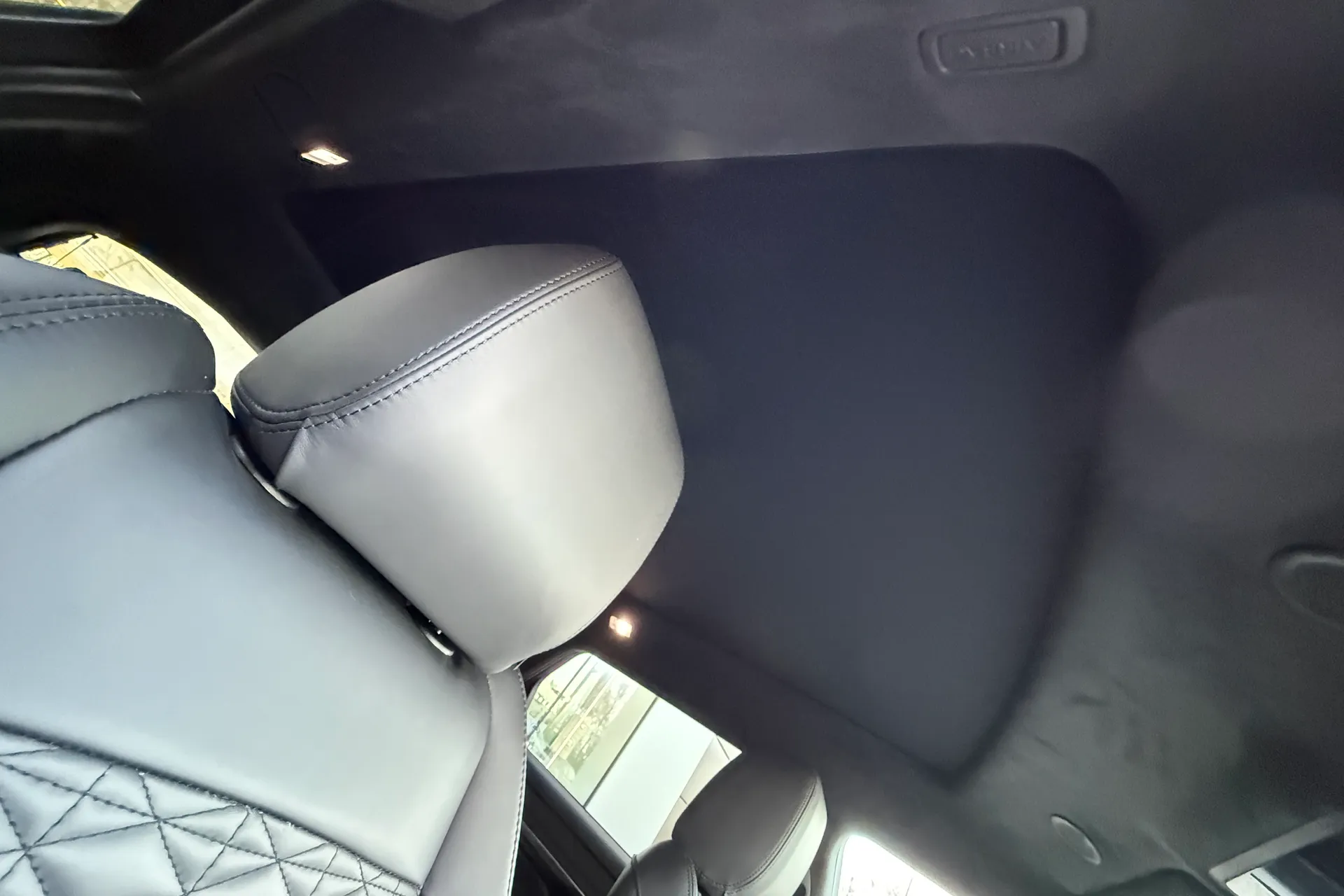 LAND ROVER RANGE ROVER EVOQUE thumbnail image number 37