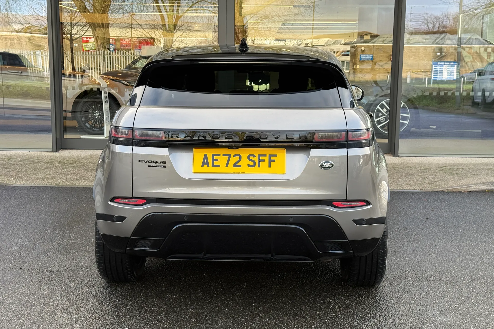 LAND ROVER RANGE ROVER EVOQUE thumbnail image number 8