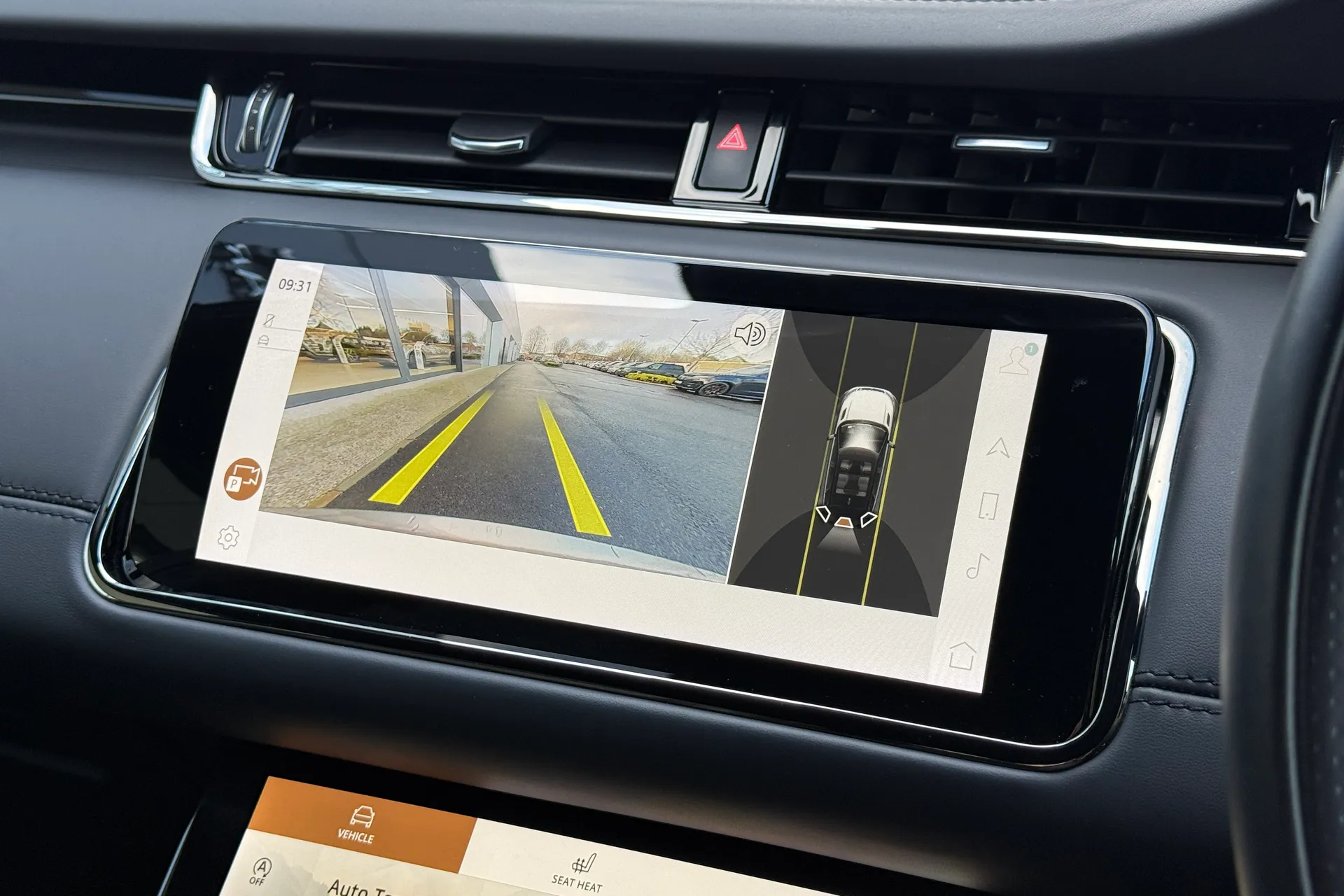 LAND ROVER RANGE ROVER EVOQUE thumbnail image number 4