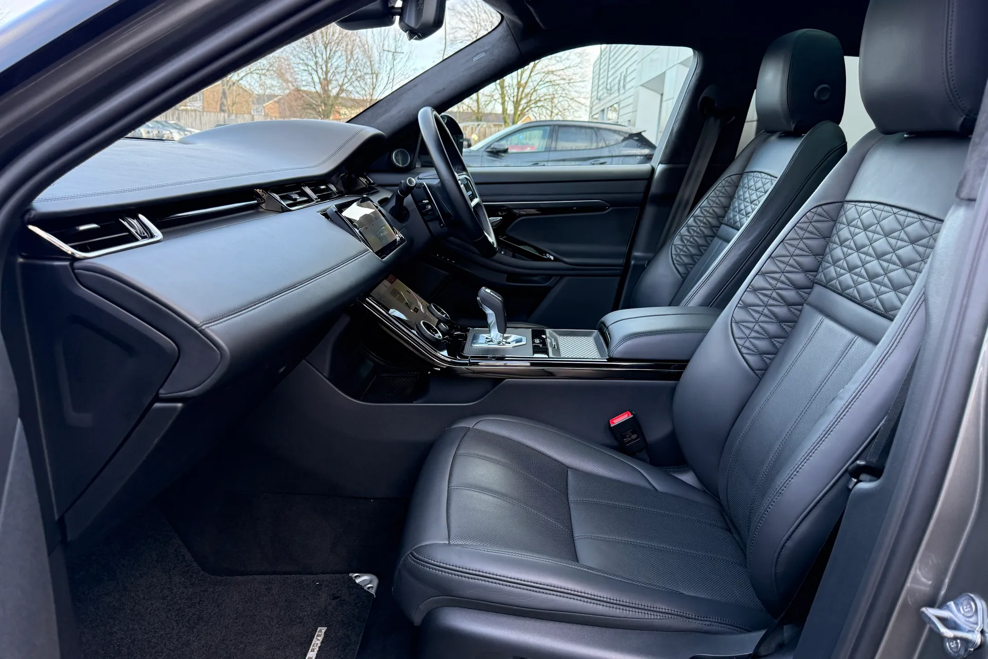 LAND ROVER RANGE ROVER EVOQUE thumbnail image number 10