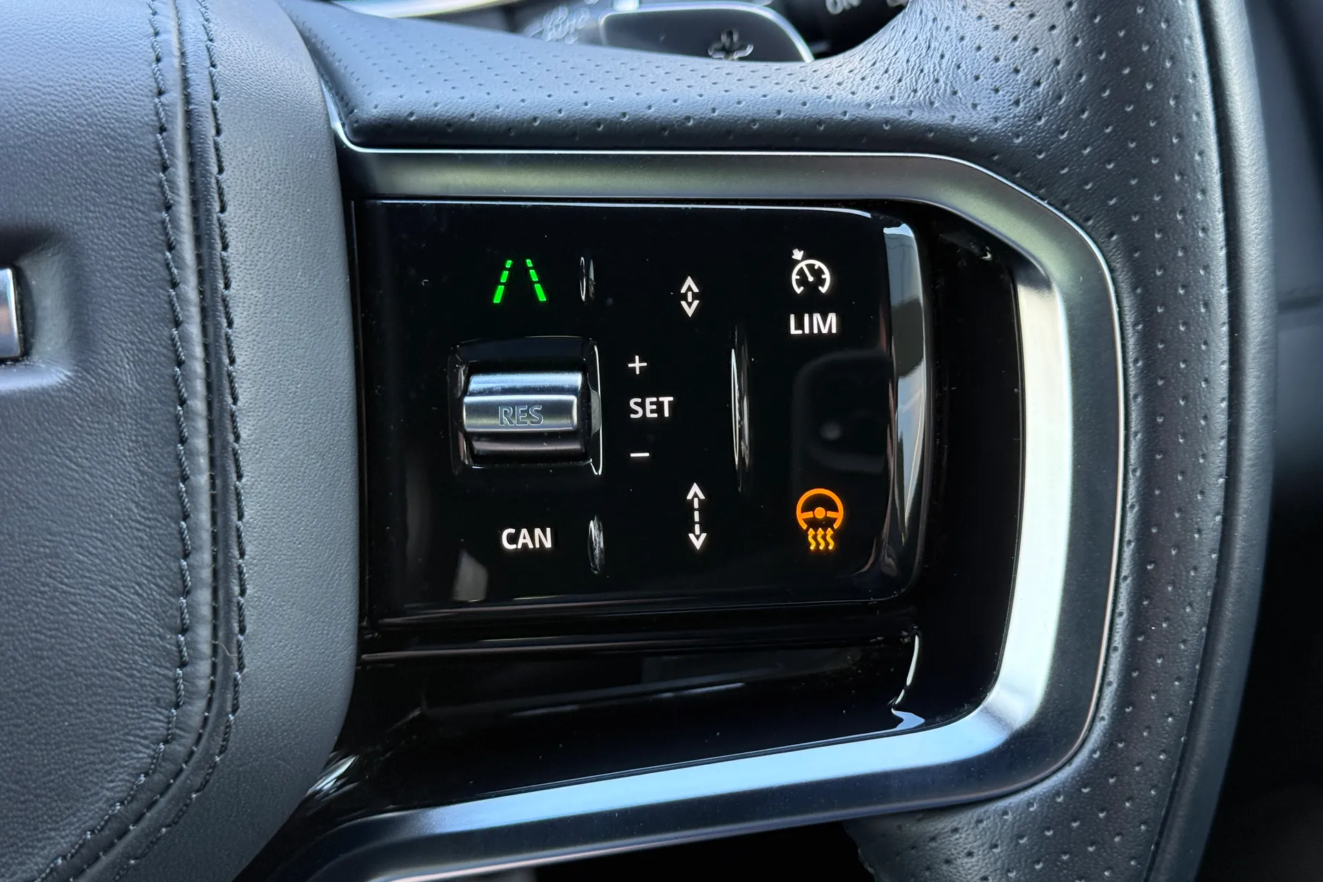 LAND ROVER RANGE ROVER EVOQUE thumbnail image number 26