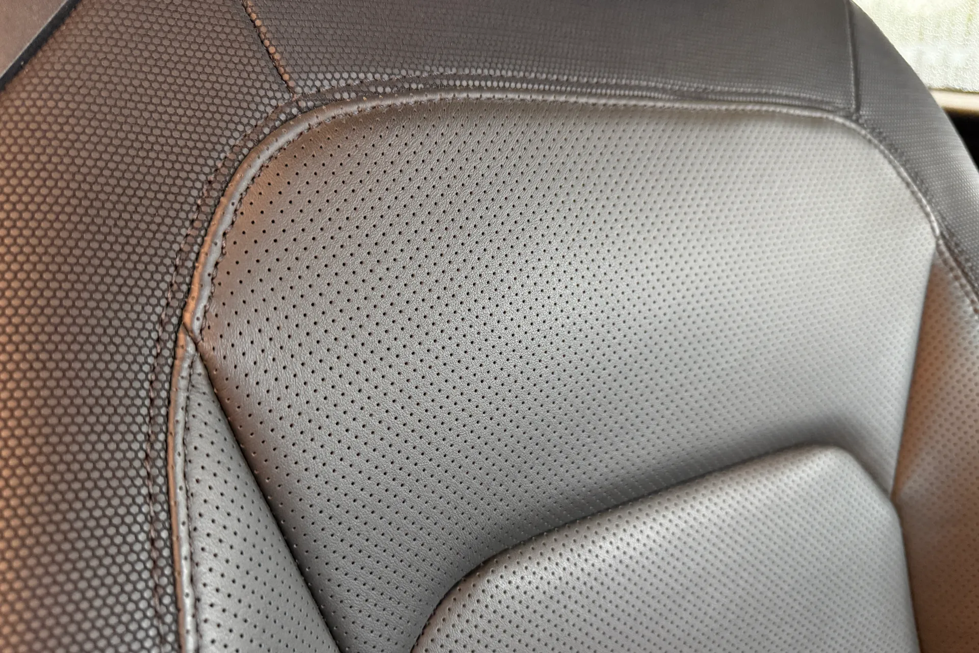 LAND ROVER DEFENDER thumbnail image number 29