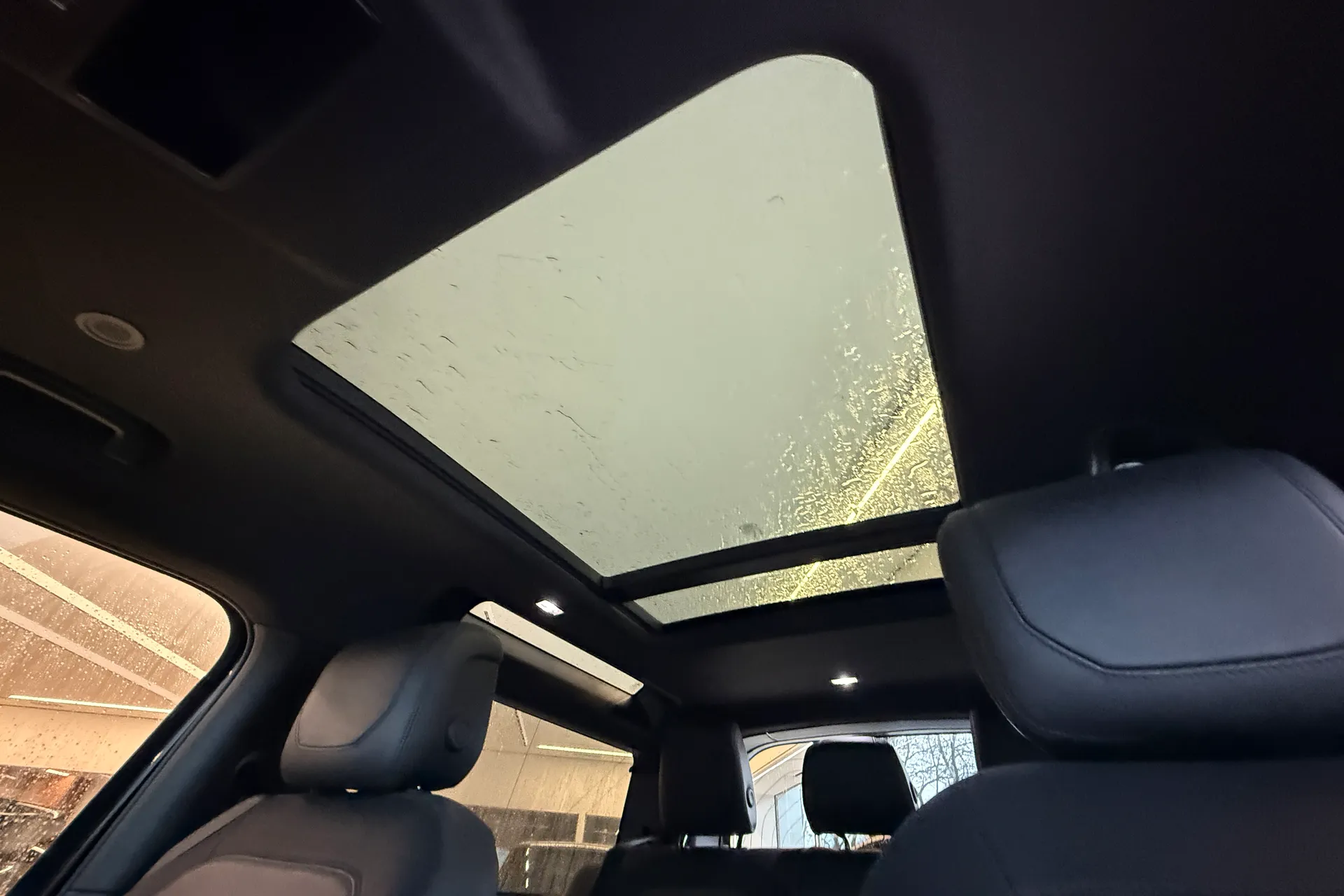 LAND ROVER DEFENDER thumbnail image number 5