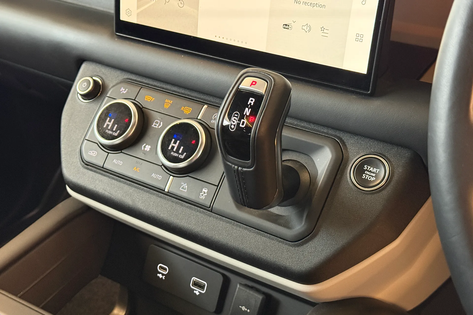 LAND ROVER DEFENDER thumbnail image number 18