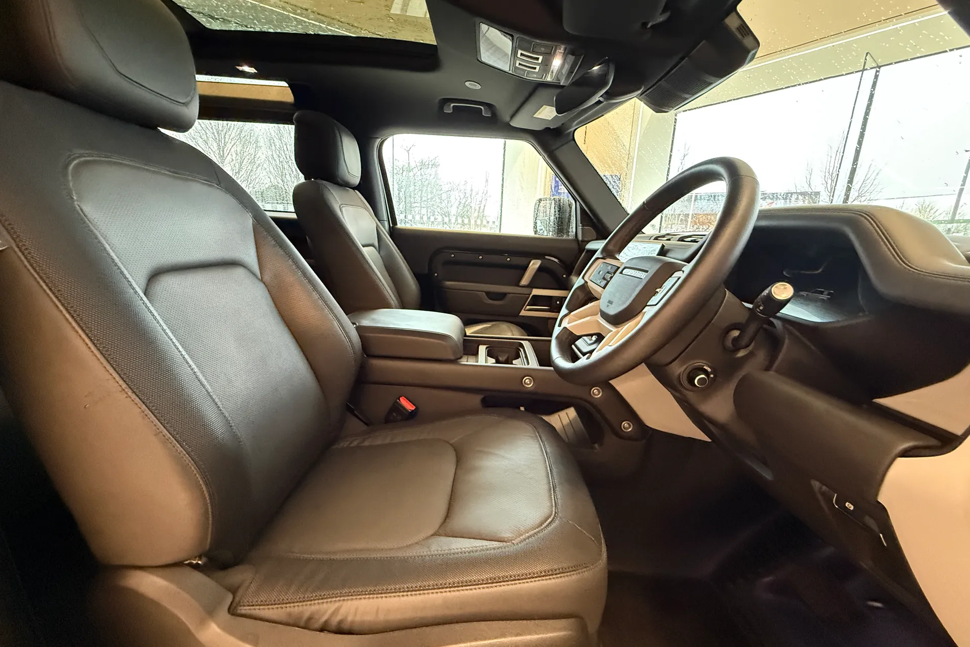 LAND ROVER DEFENDER thumbnail image number 9