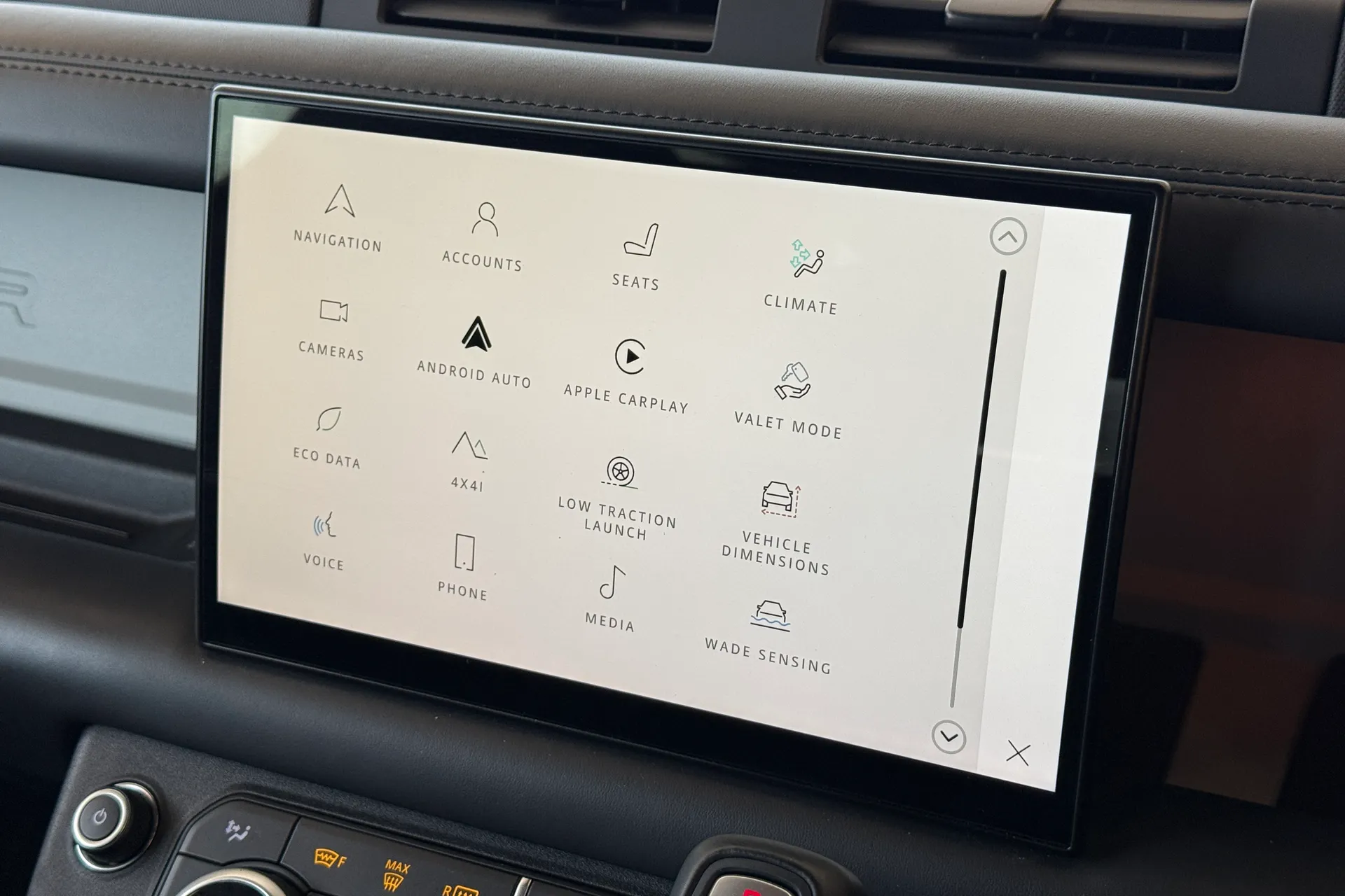 LAND ROVER DEFENDER thumbnail image number 37