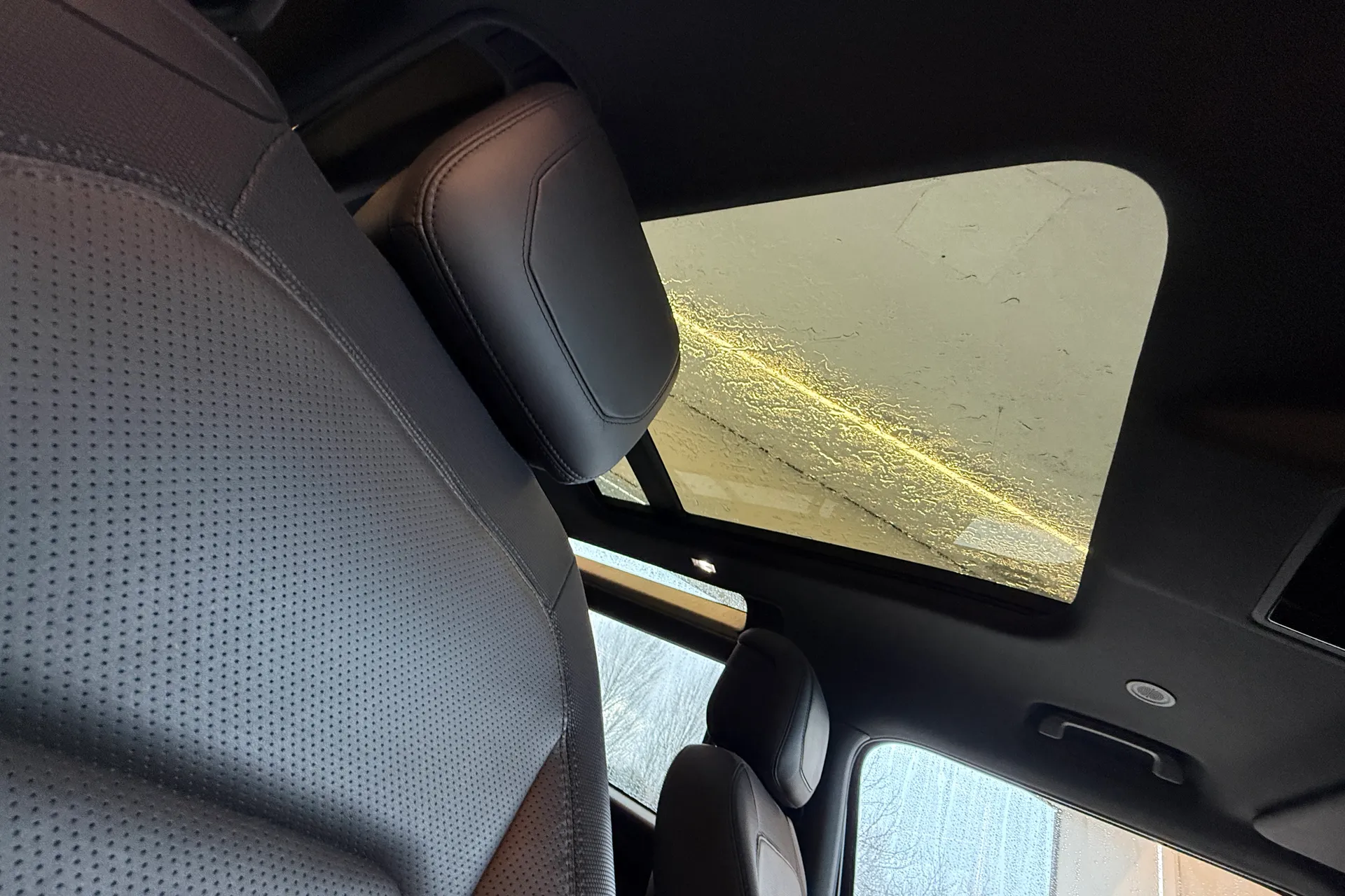 LAND ROVER DEFENDER thumbnail image number 31