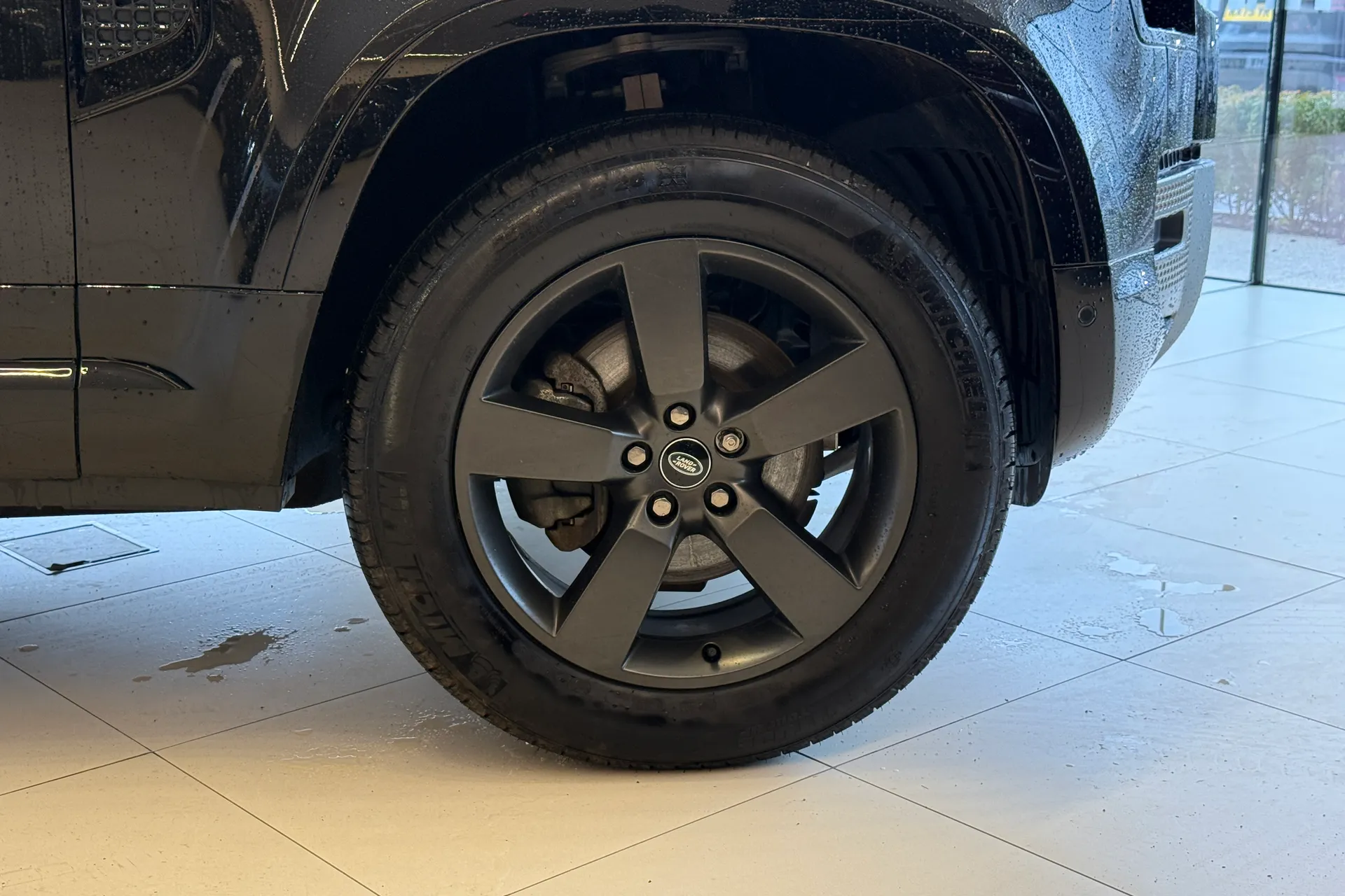 LAND ROVER DEFENDER thumbnail image number 20