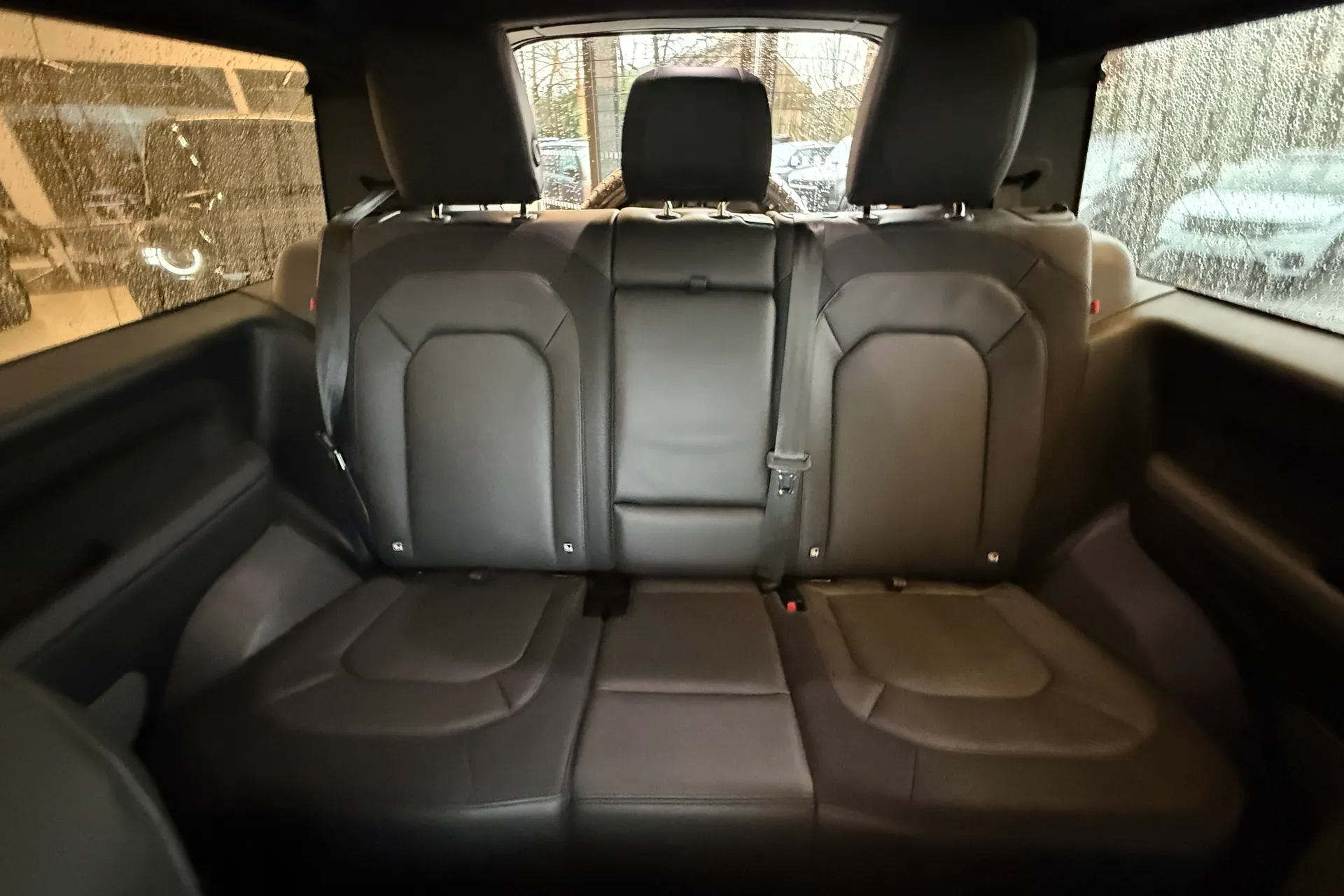 LAND ROVER DEFENDER thumbnail image number 11