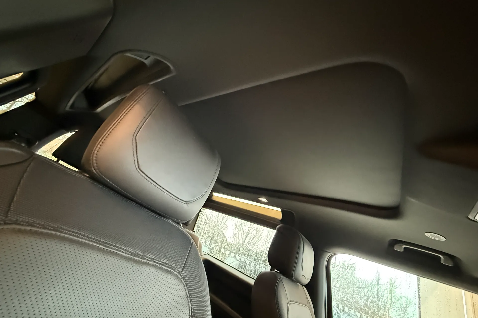 LAND ROVER DEFENDER thumbnail image number 32