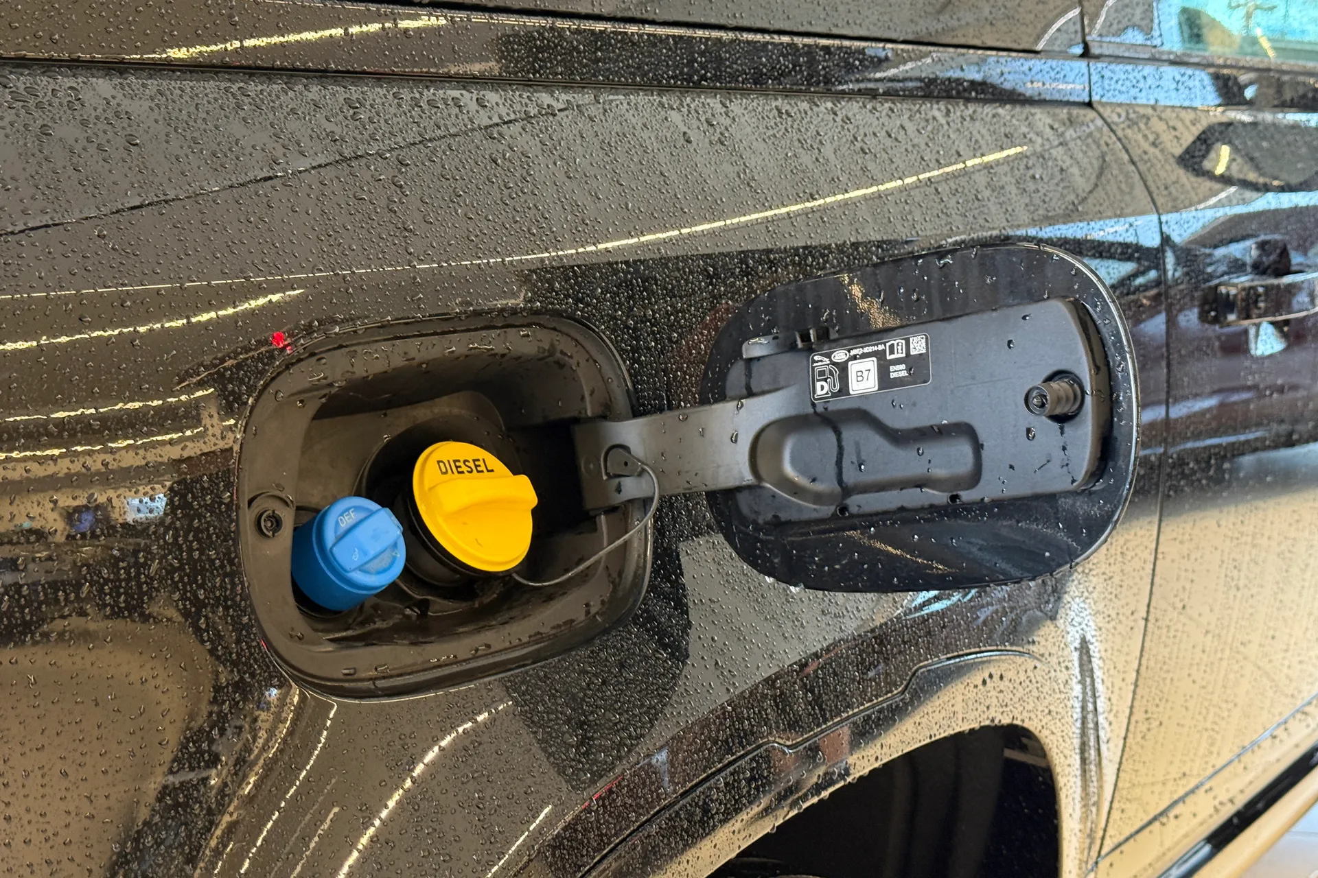 LAND ROVER DEFENDER thumbnail image number 33