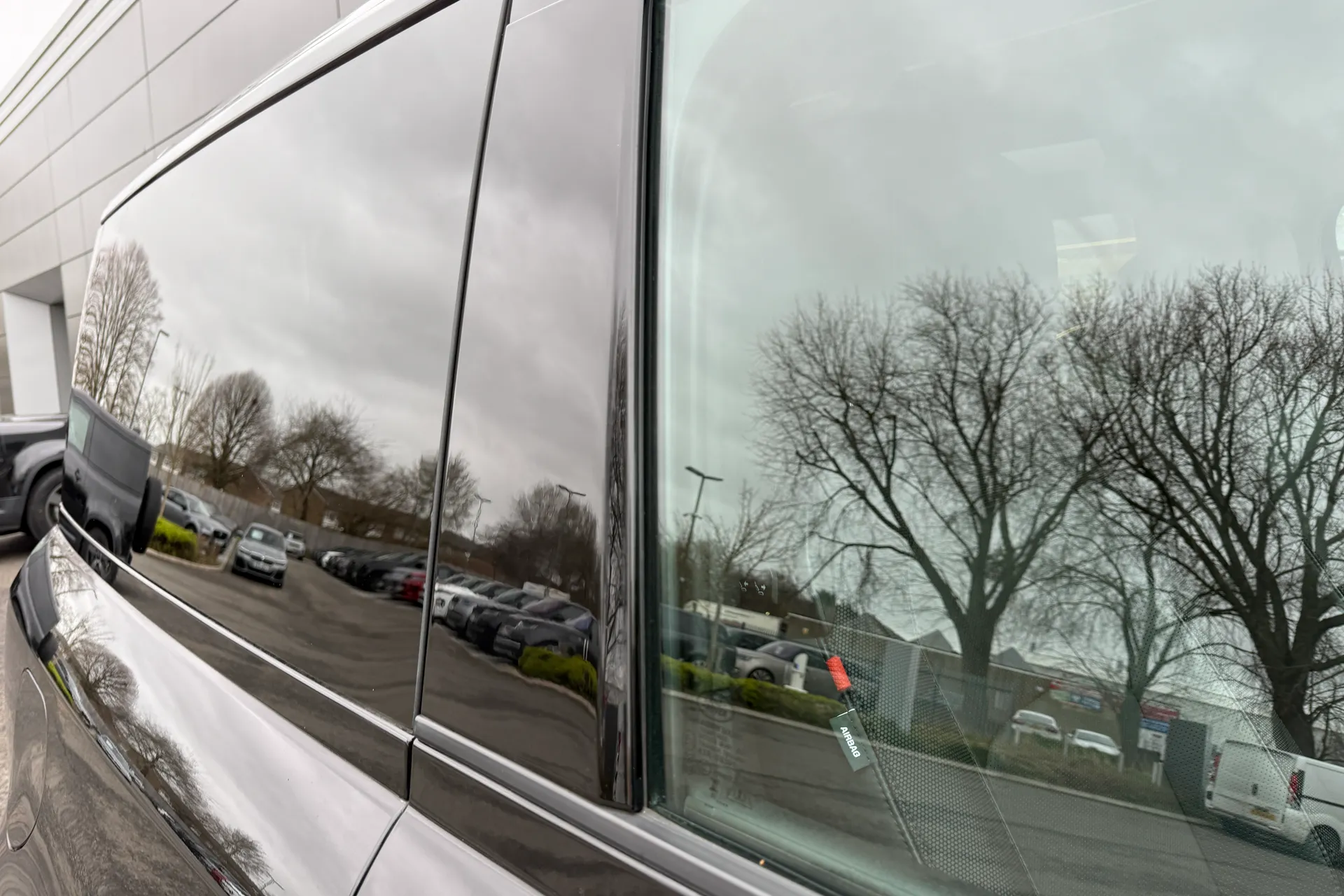 LAND ROVER DEFENDER thumbnail image number 24