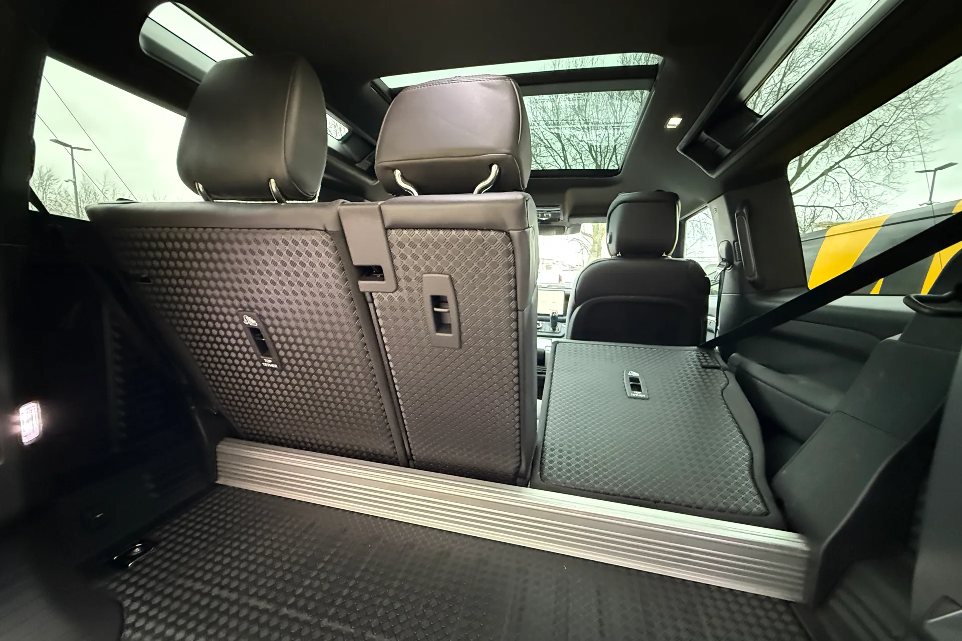 LAND ROVER DEFENDER thumbnail image number 40