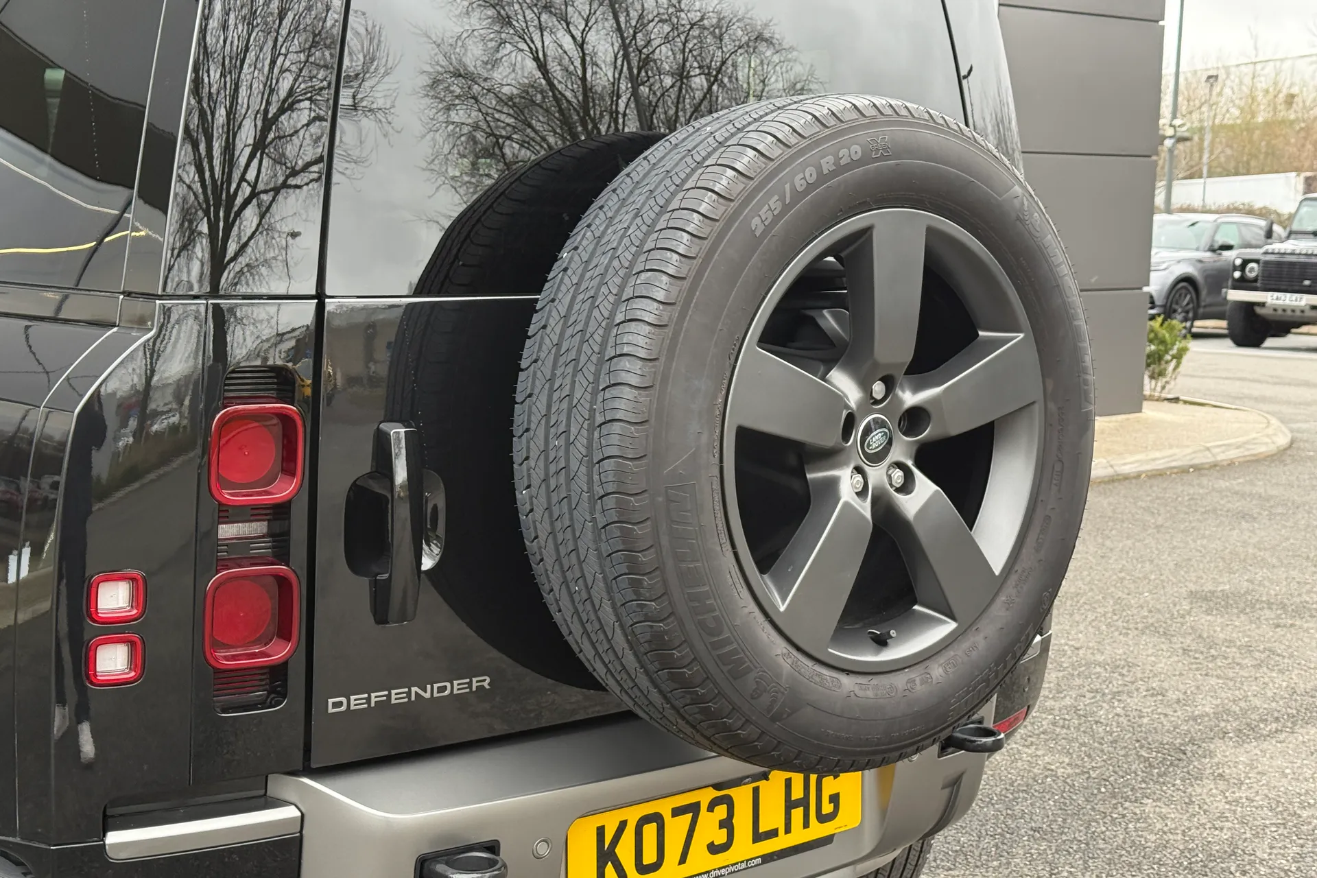 LAND ROVER DEFENDER thumbnail image number 41