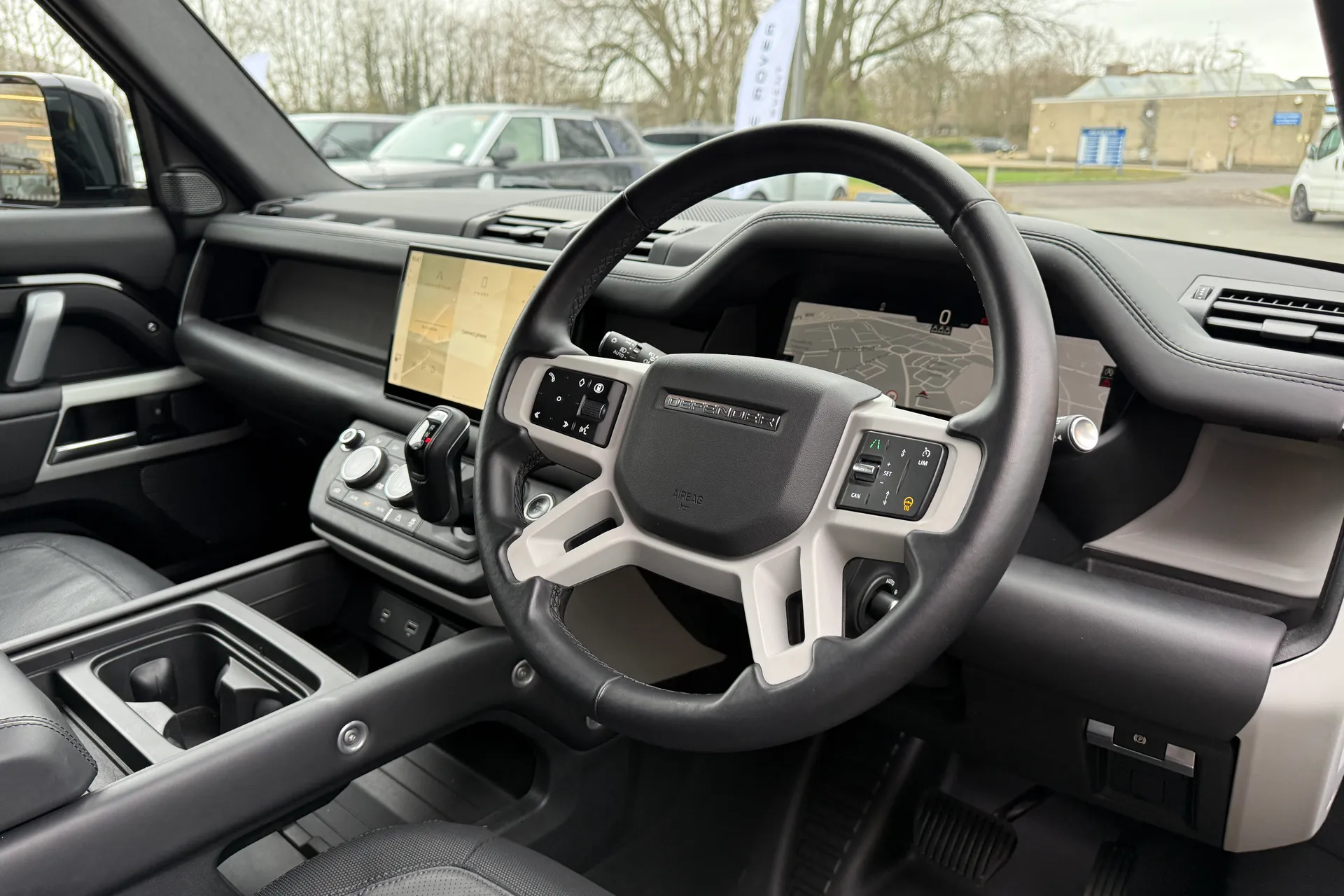 LAND ROVER DEFENDER thumbnail image number 30