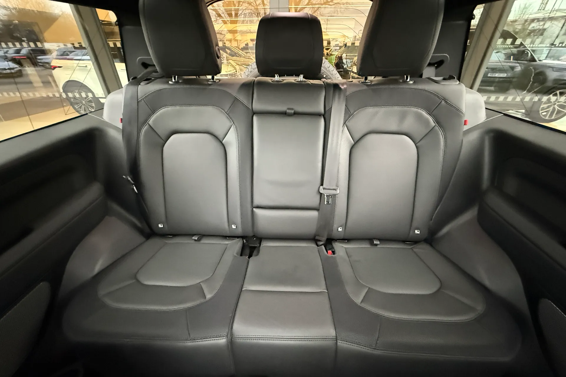 LAND ROVER DEFENDER thumbnail image number 11