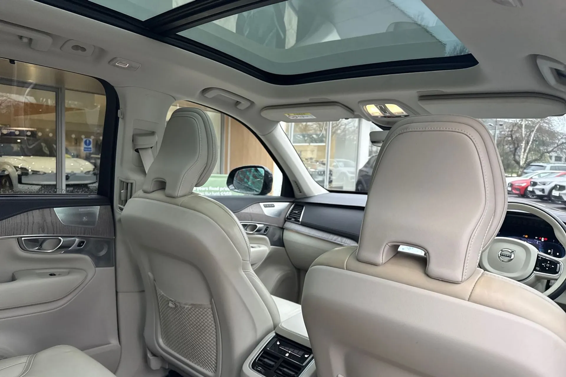 Volvo XC90 thumbnail image number 25