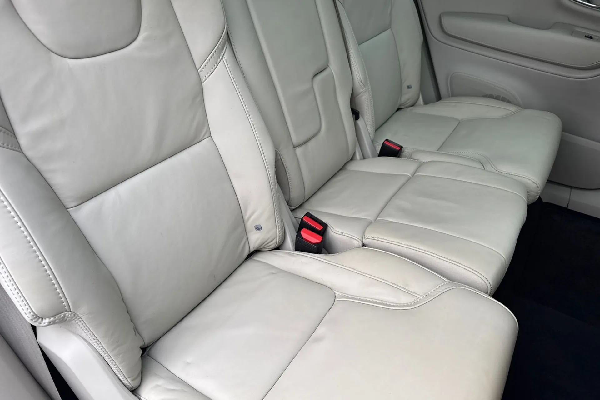 Volvo XC90 thumbnail image number 26