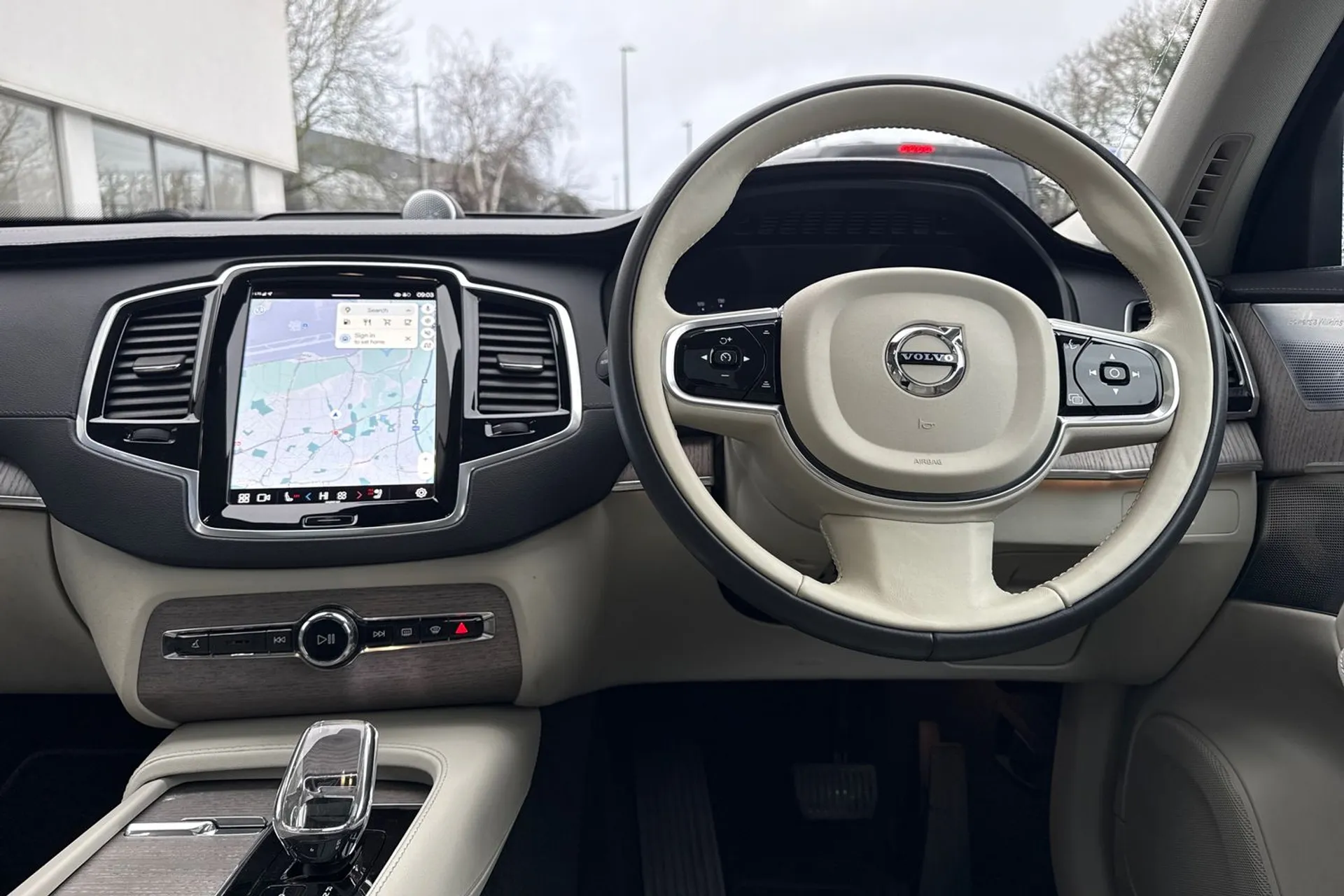 Volvo XC90 thumbnail image number 35