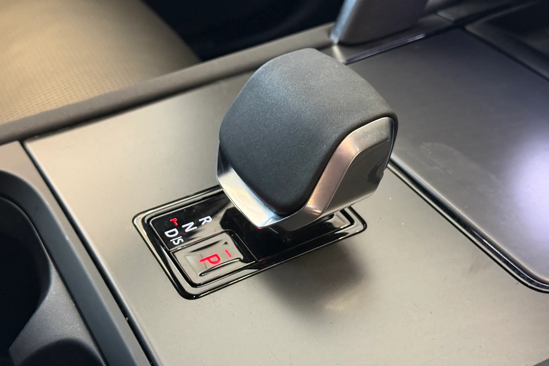 LAND ROVER DISCOVERY SPORT thumbnail image number 20