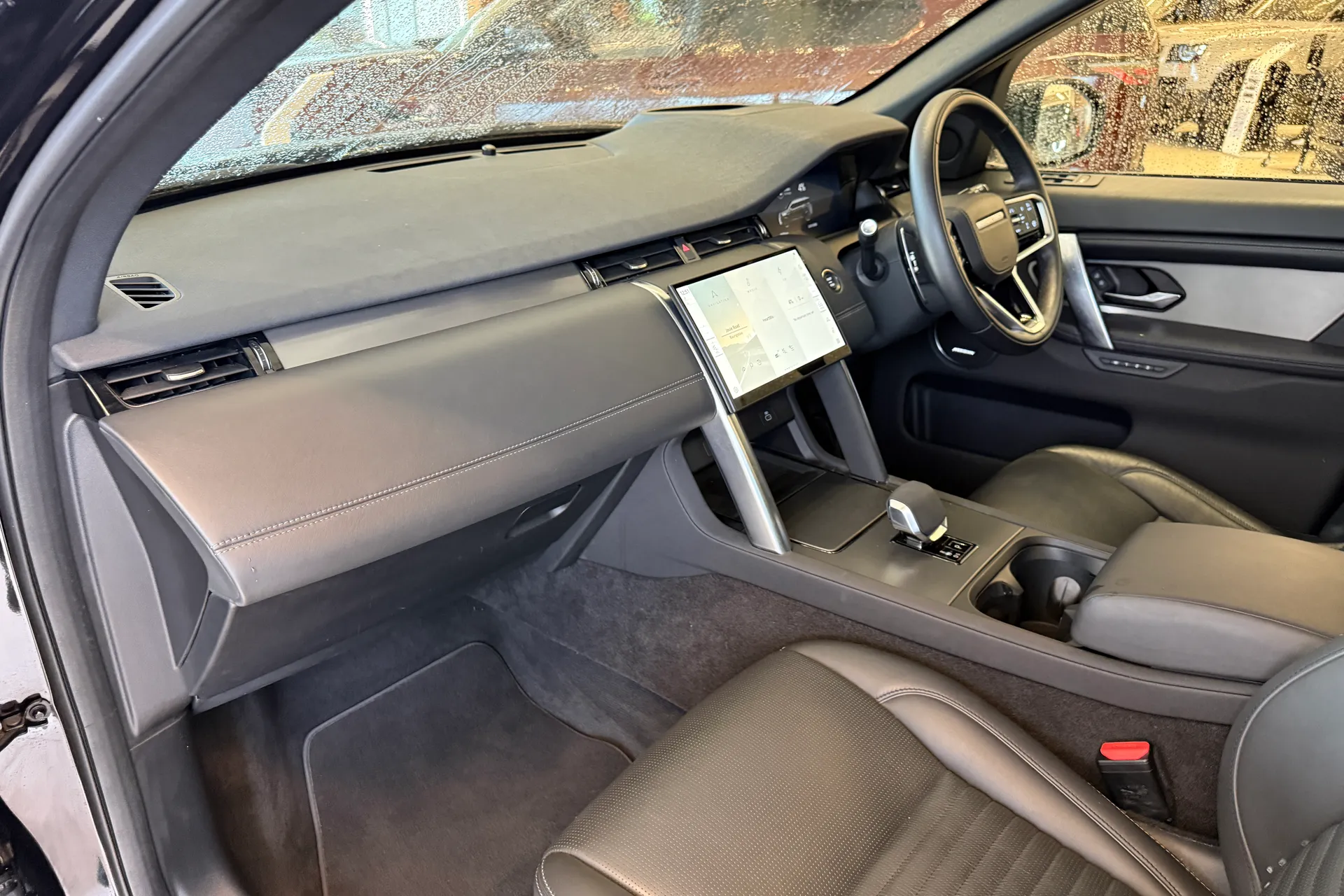 LAND ROVER DISCOVERY SPORT thumbnail image number 48