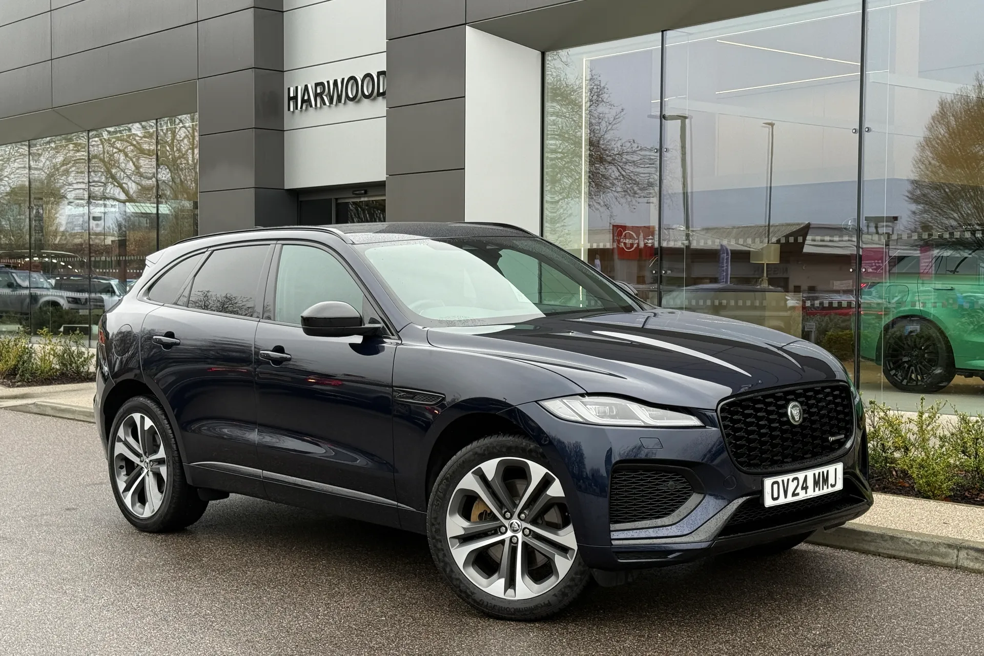 Jaguar F-PACE focused image