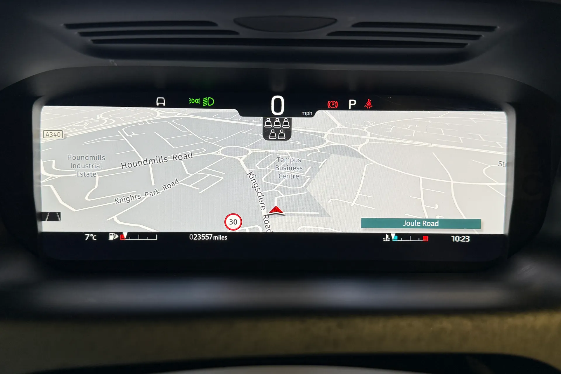 LAND ROVER DISCOVERY SPORT thumbnail image number 23