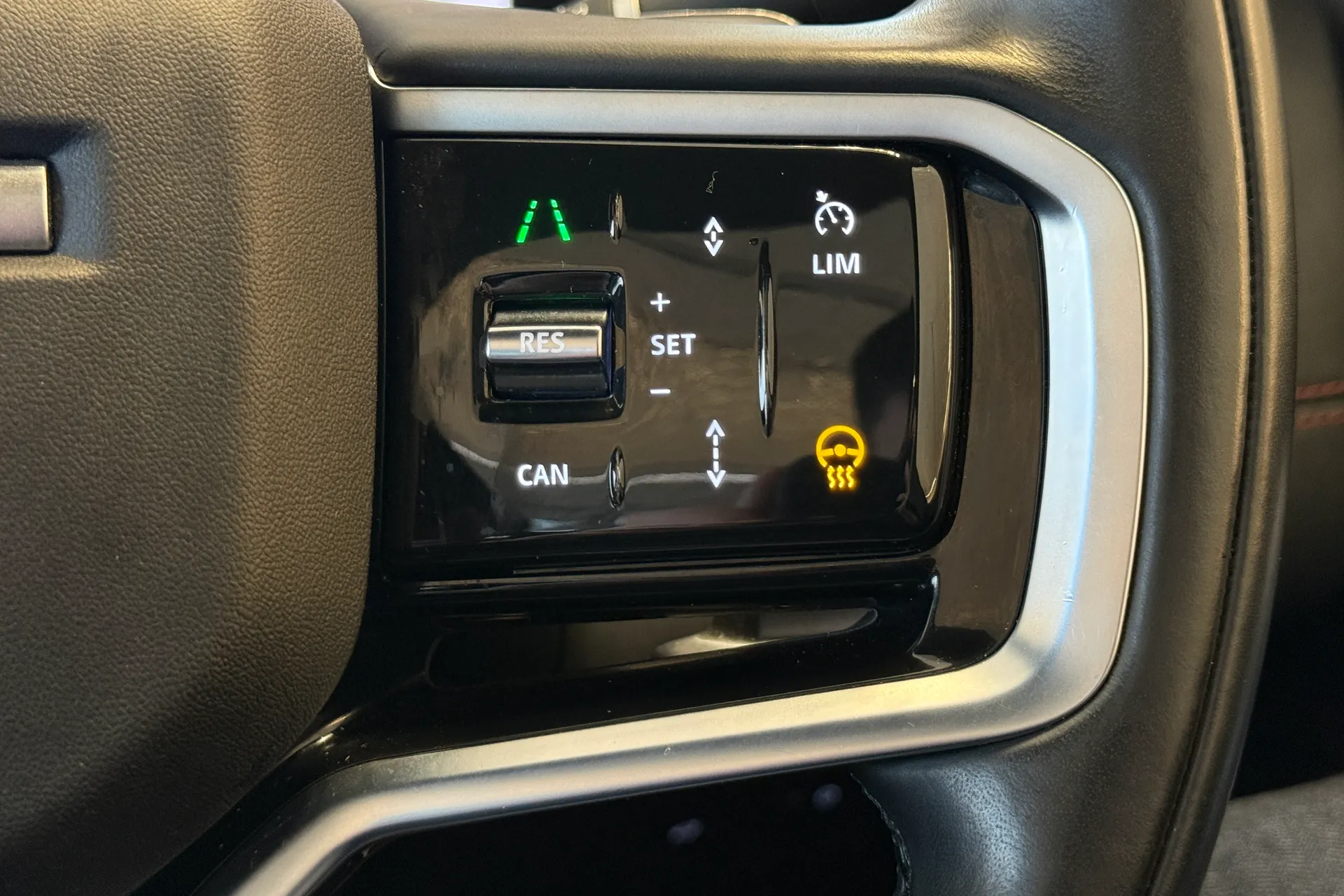 LAND ROVER DISCOVERY SPORT thumbnail image number 27