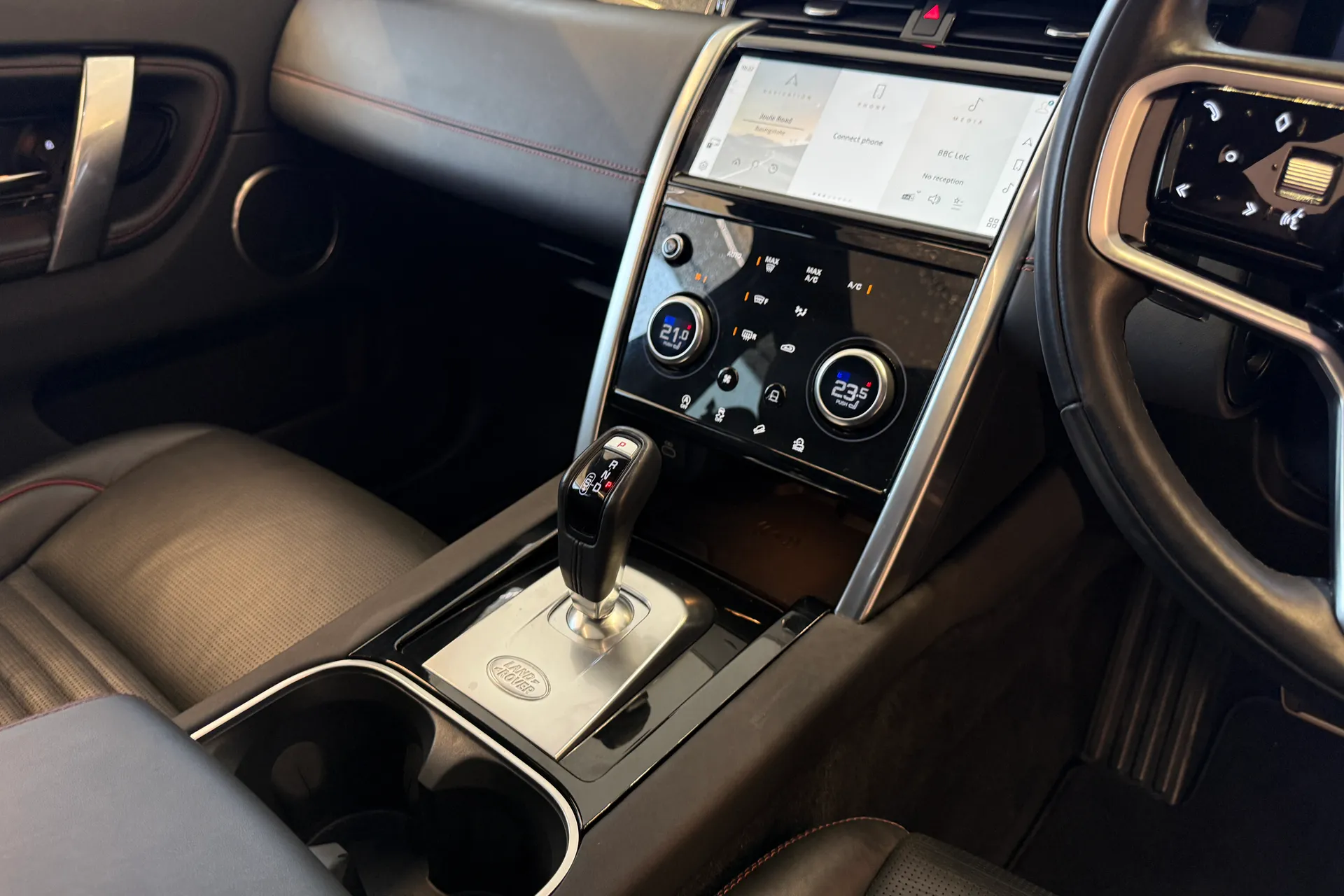 LAND ROVER DISCOVERY SPORT thumbnail image number 19