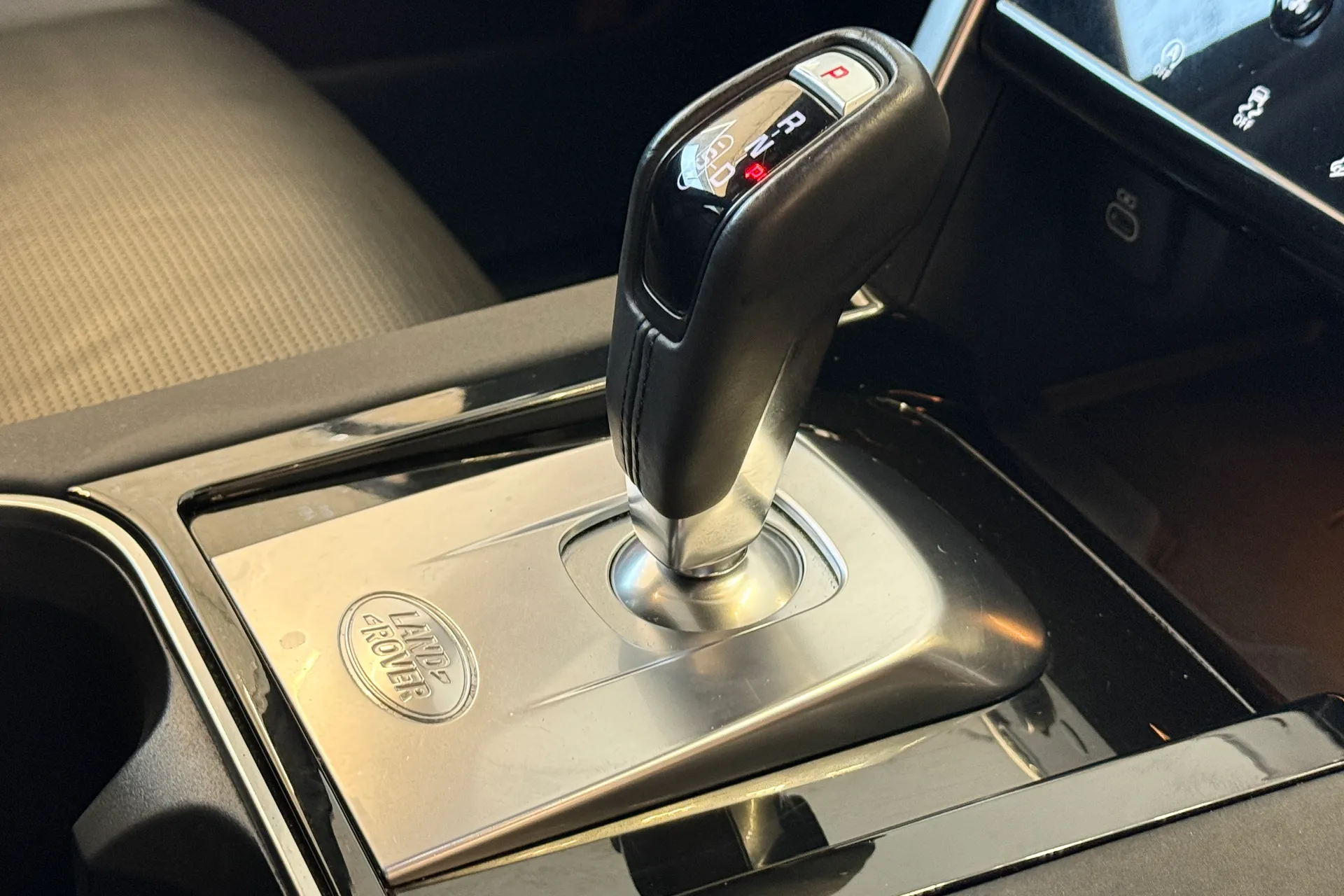 LAND ROVER DISCOVERY SPORT thumbnail image number 20