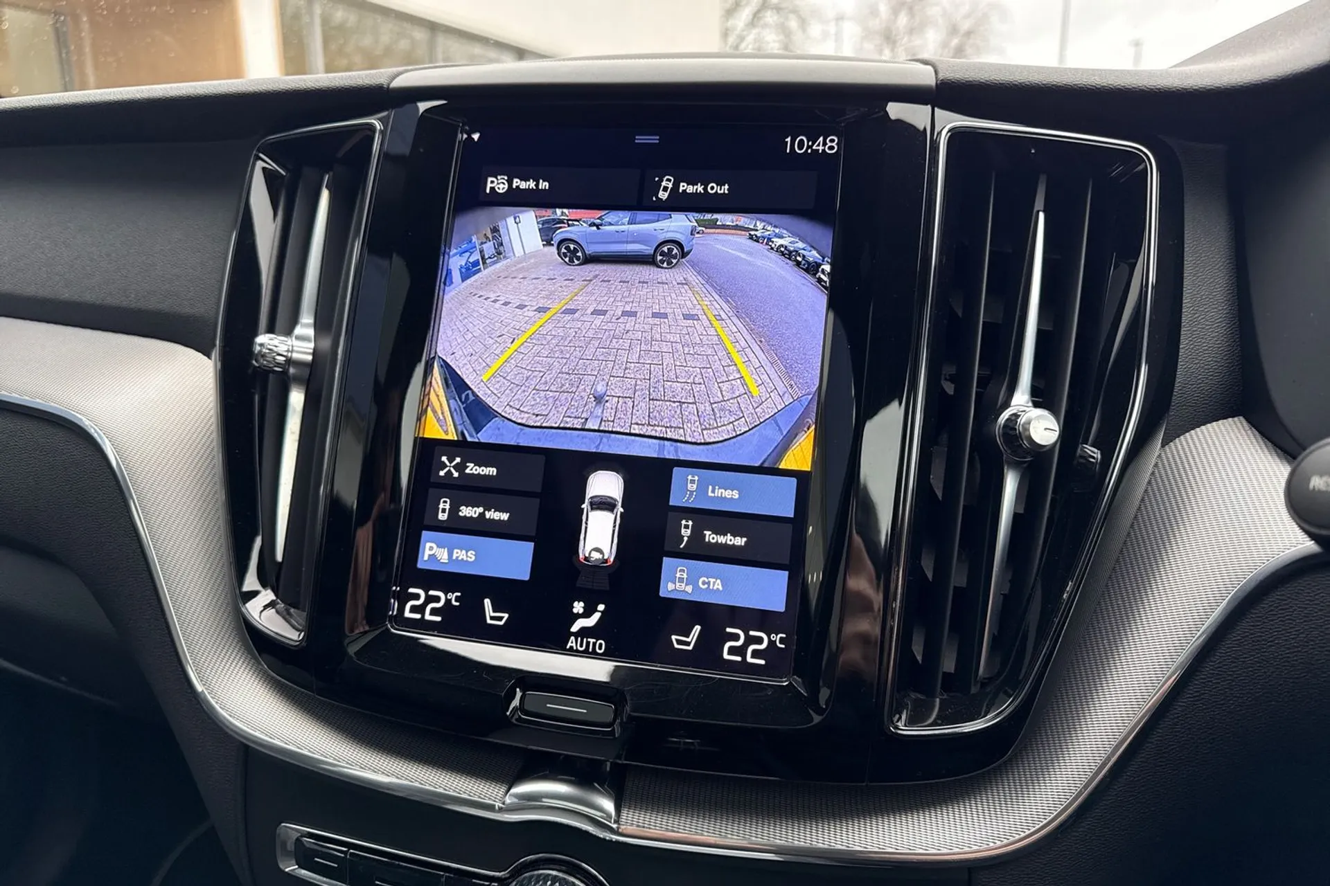 Volvo XC60 thumbnail image number 40