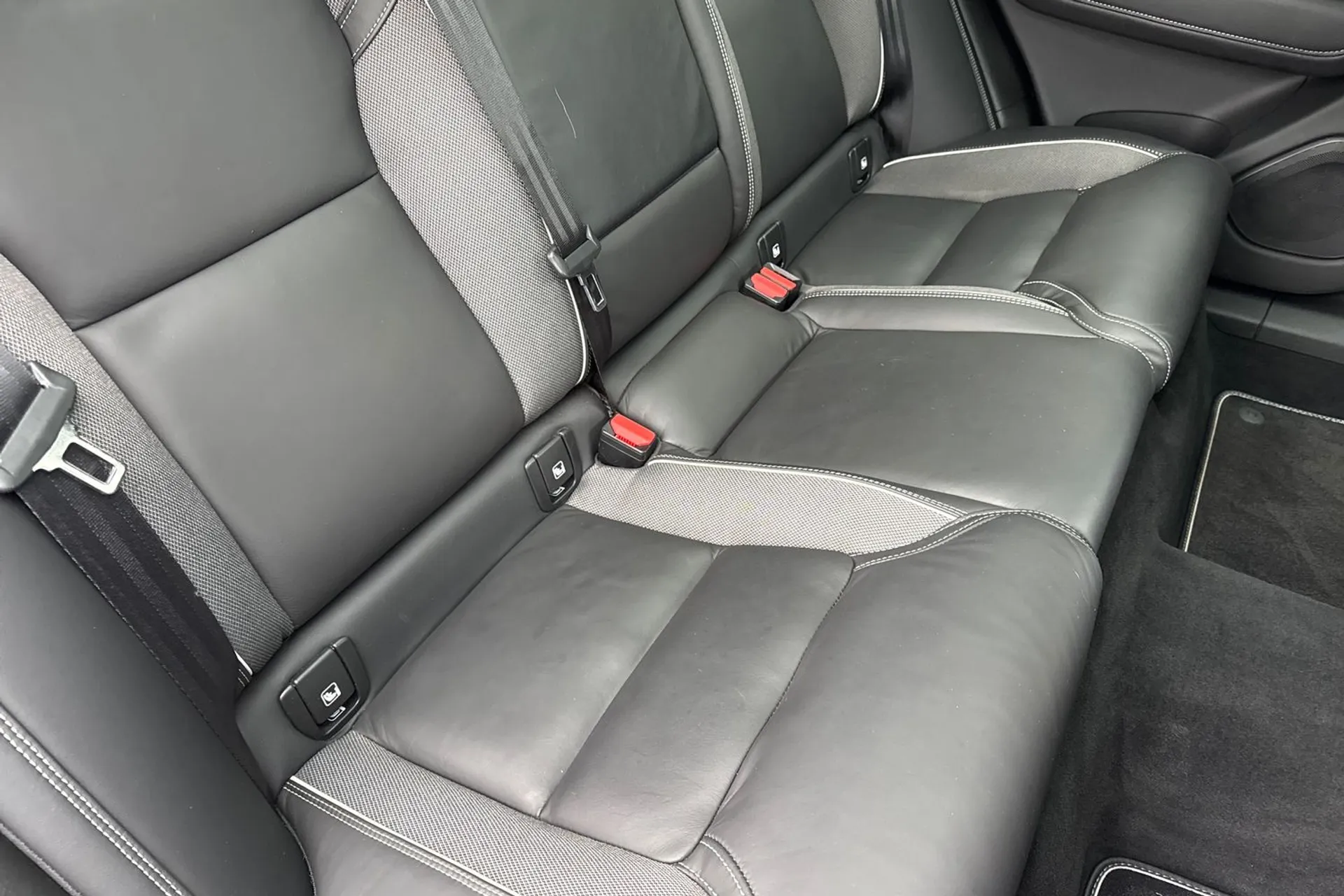 Volvo XC60 thumbnail image number 27