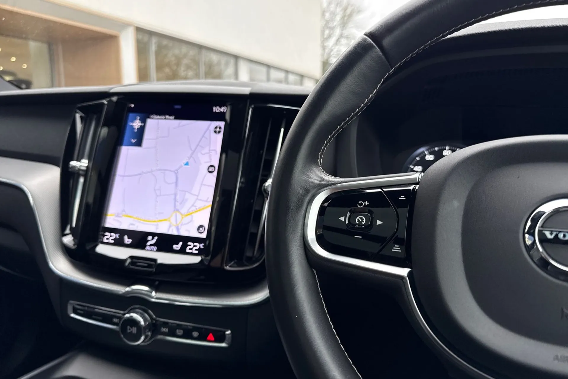 Volvo XC60 thumbnail image number 38