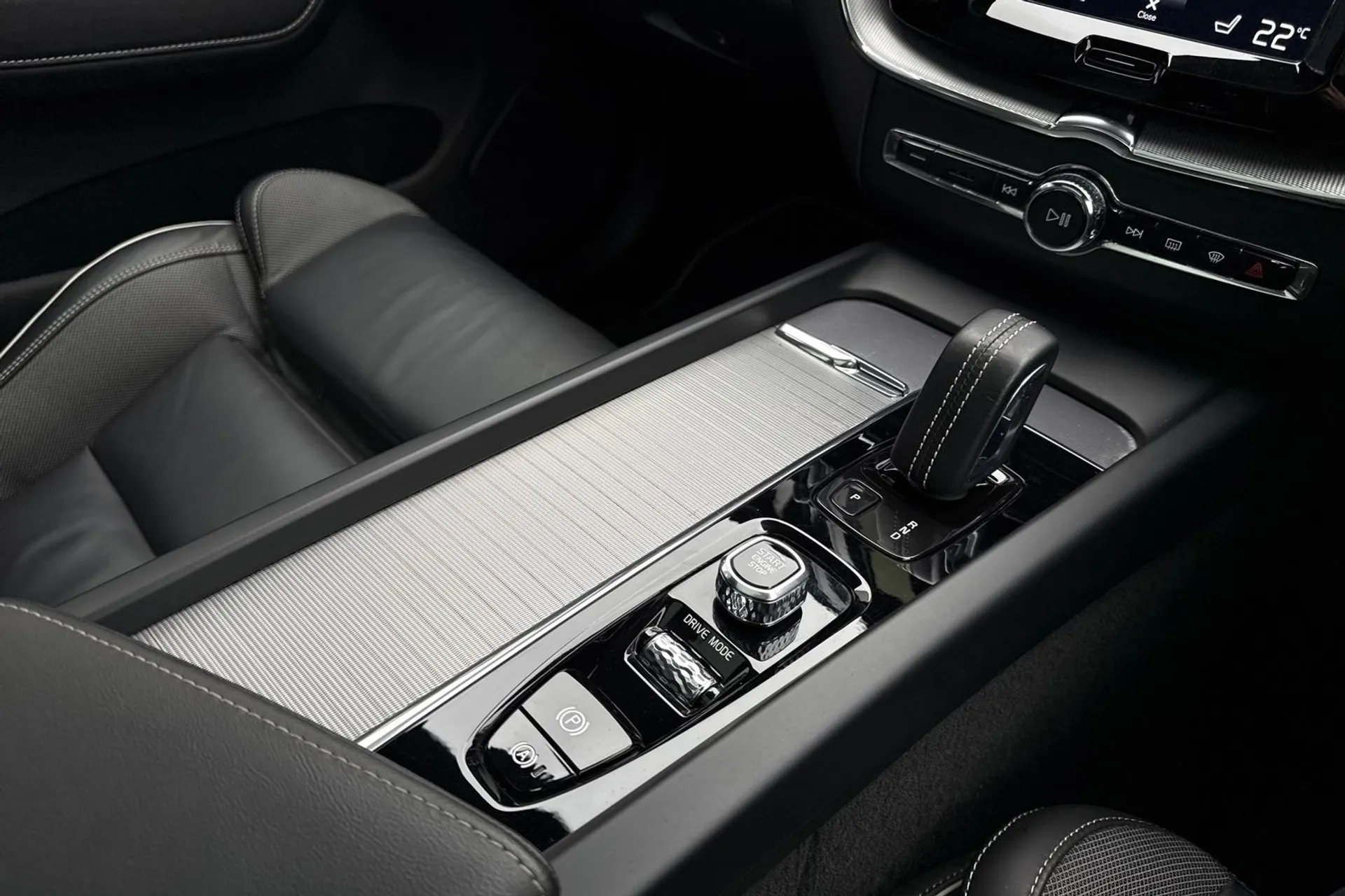 Volvo XC60 thumbnail image number 46