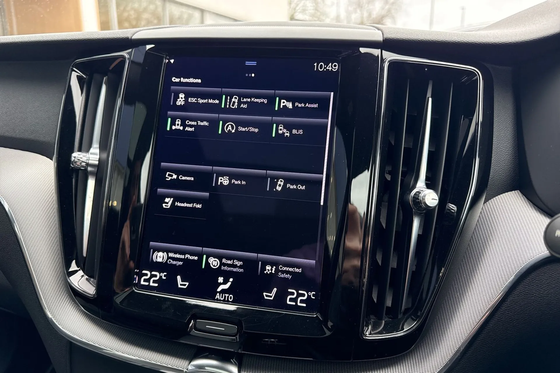 Volvo XC60 thumbnail image number 44