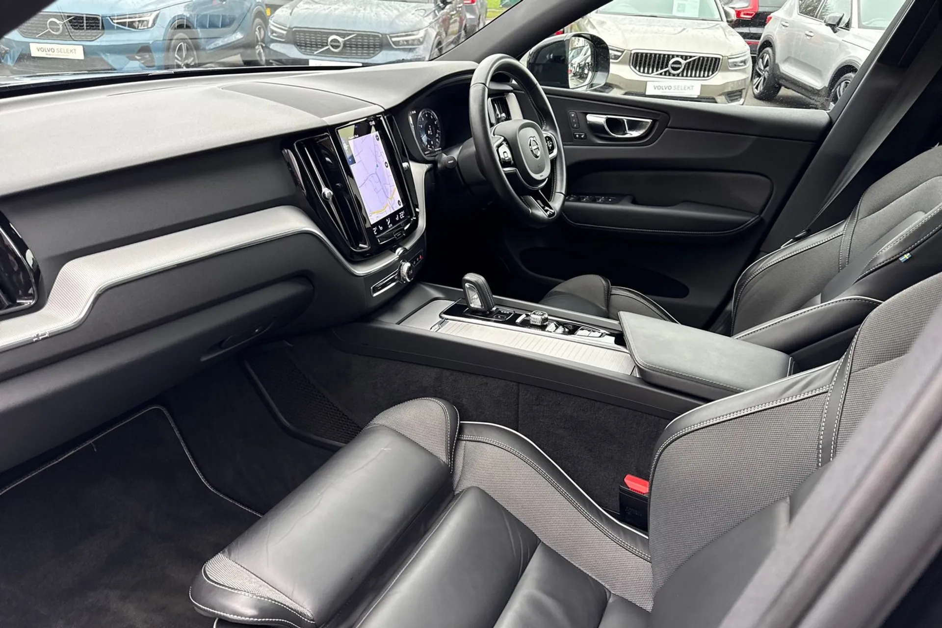 Volvo XC60 thumbnail image number 29