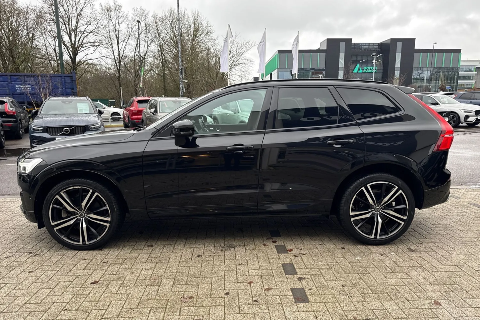 Volvo XC60 thumbnail image number 11