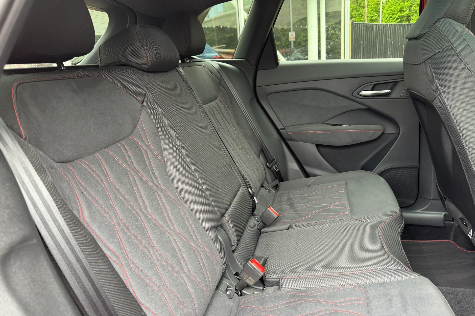 Audi Q3 thumbnail image number 36