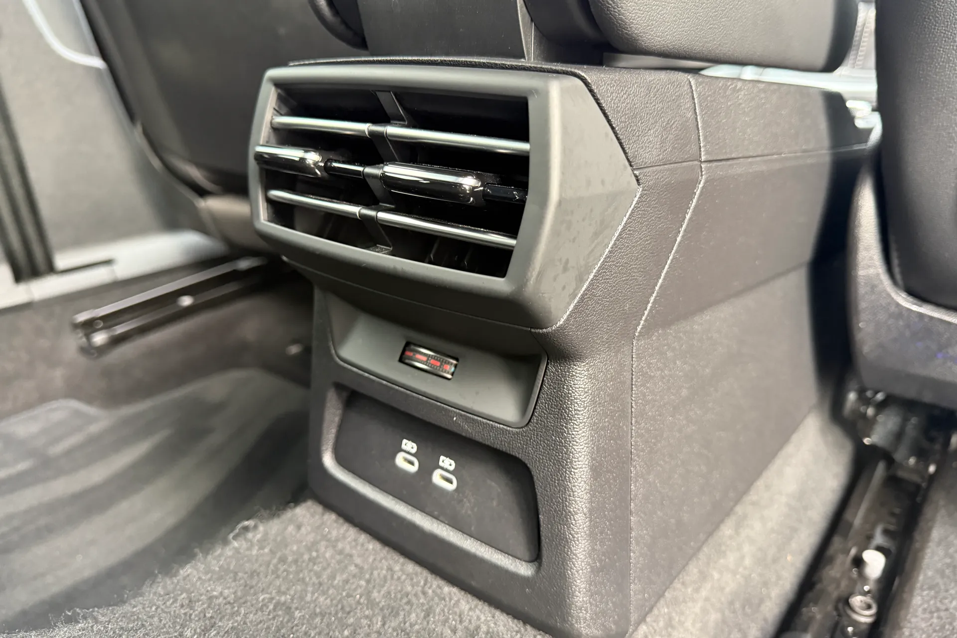 Audi A3 thumbnail image number 47