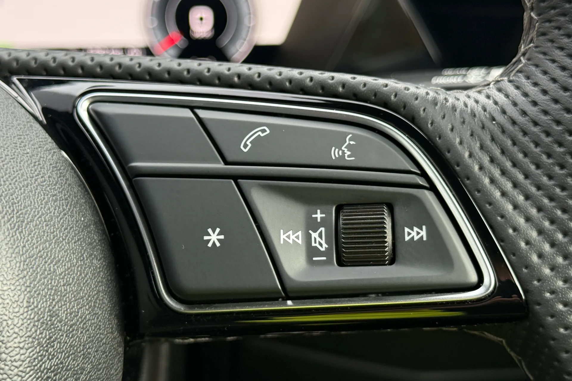 Audi A3 thumbnail image number 21