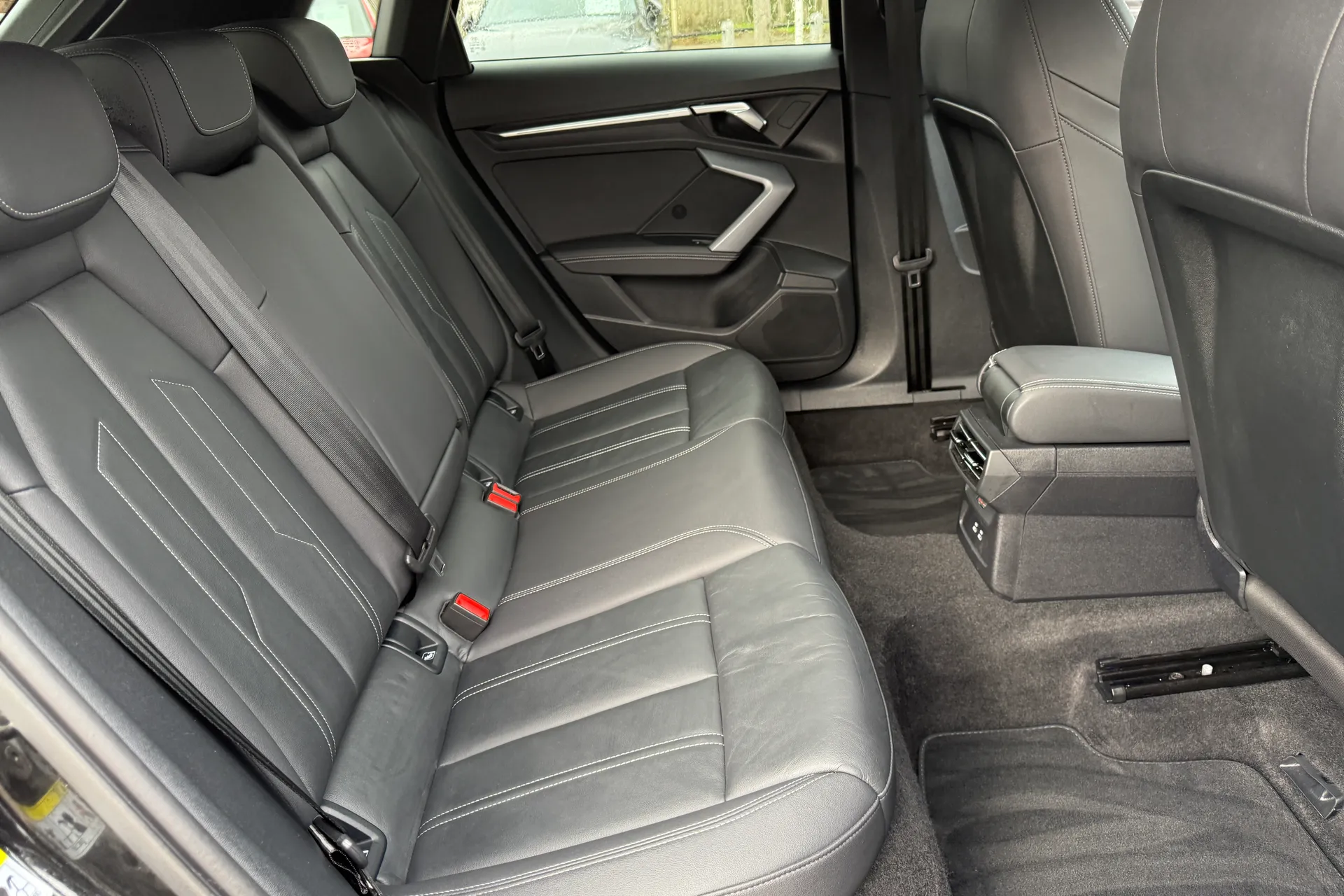 Audi A3 thumbnail image number 44