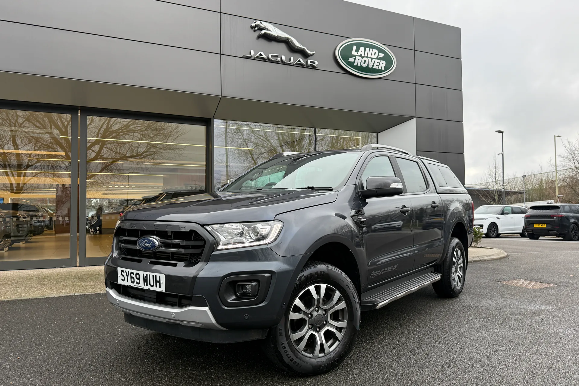 FORD RANGER focused image