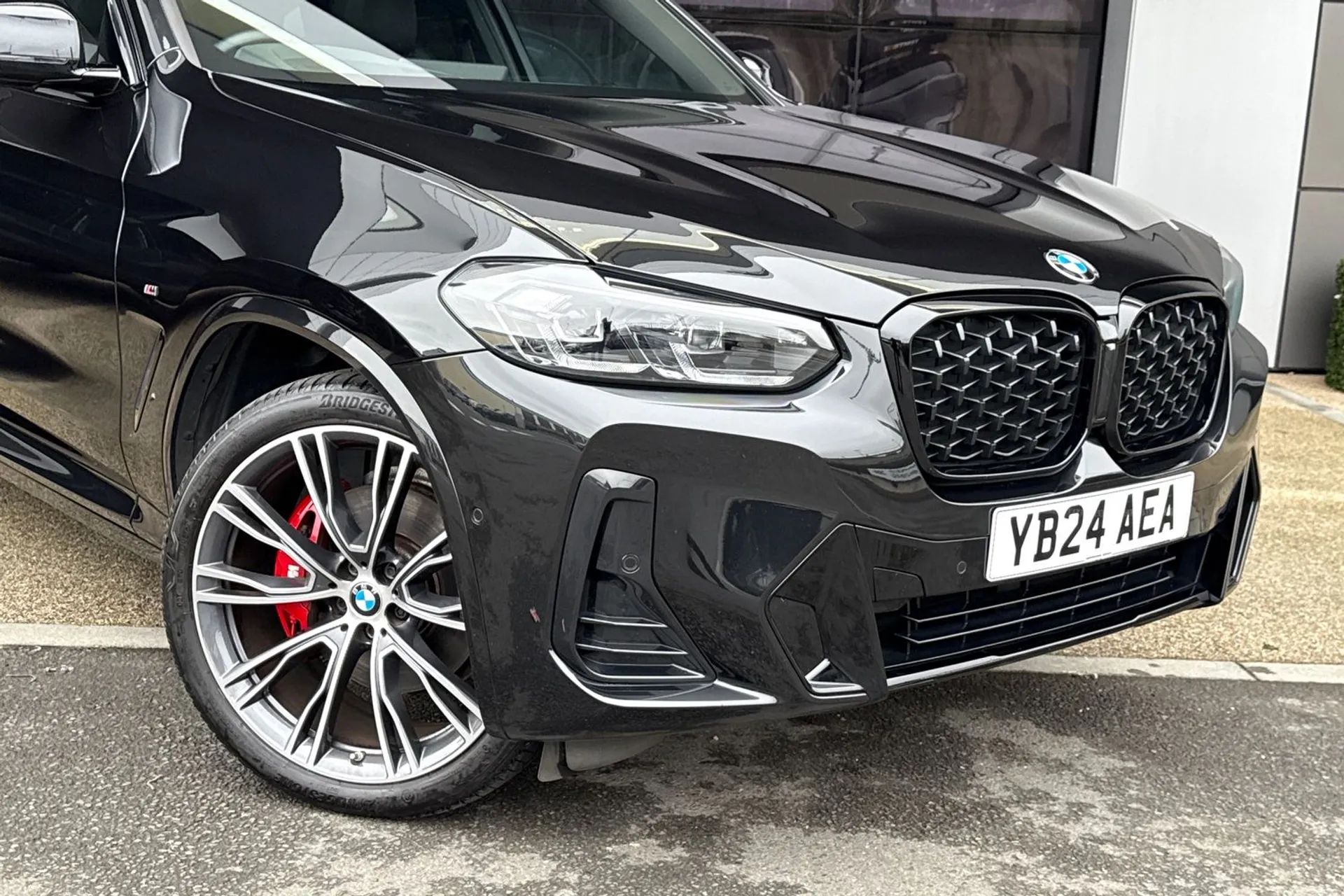 BMW X4 thumbnail image number 15