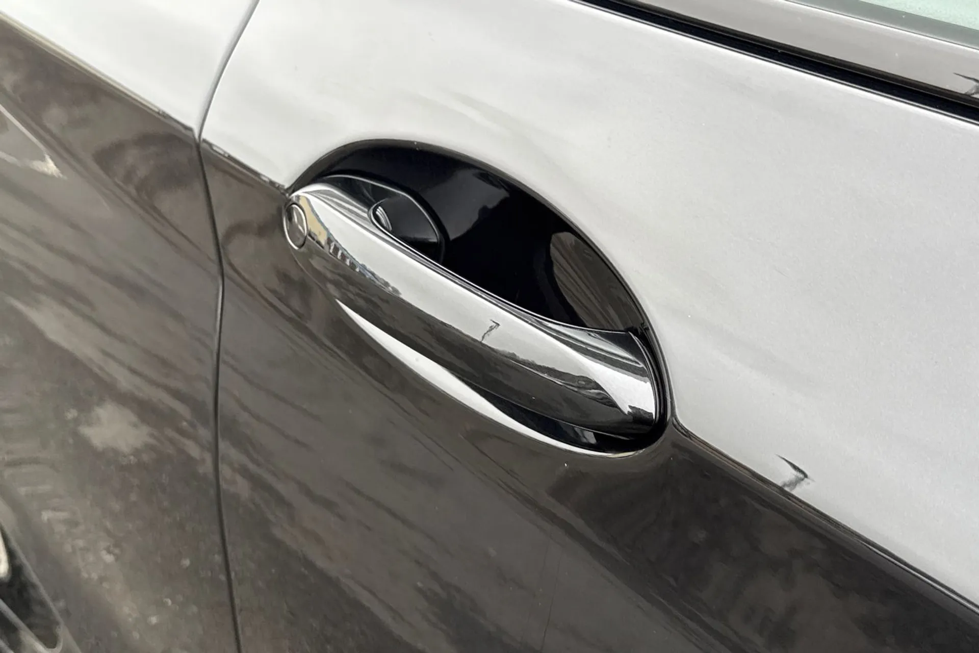 BMW X4 thumbnail image number 23