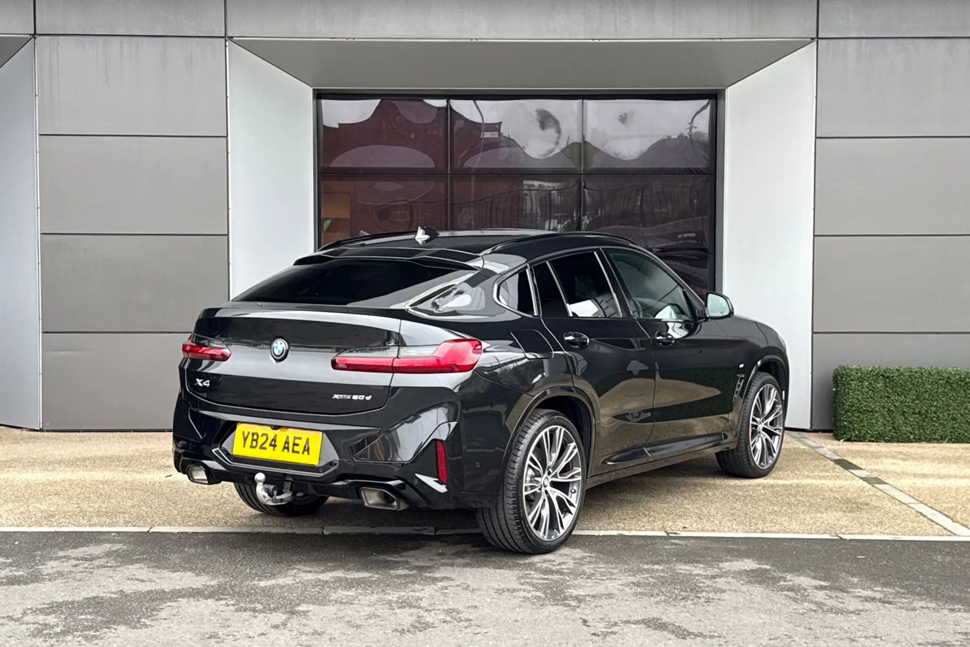 BMW X4 thumbnail image number 6