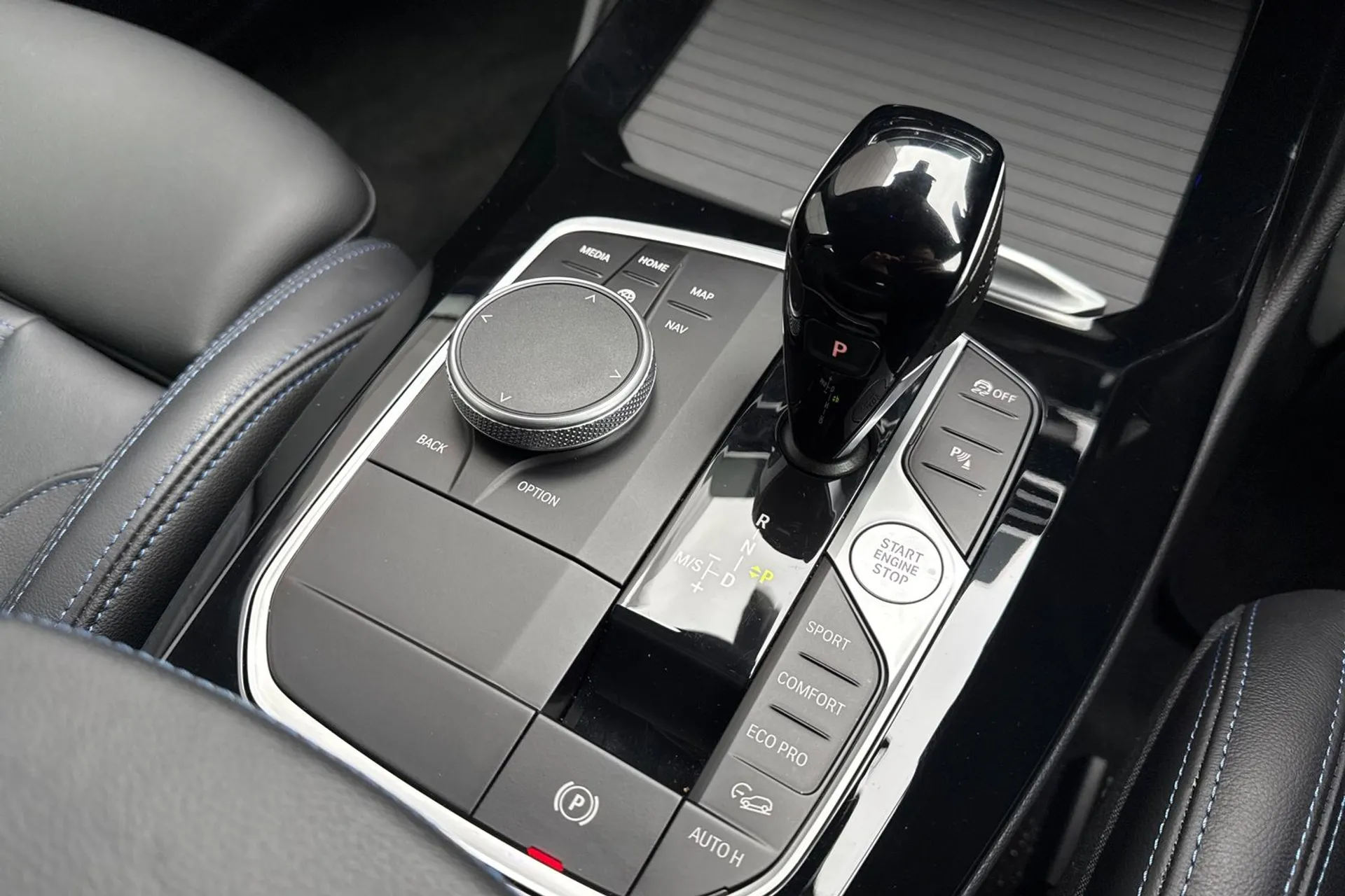 BMW X4 thumbnail image number 53