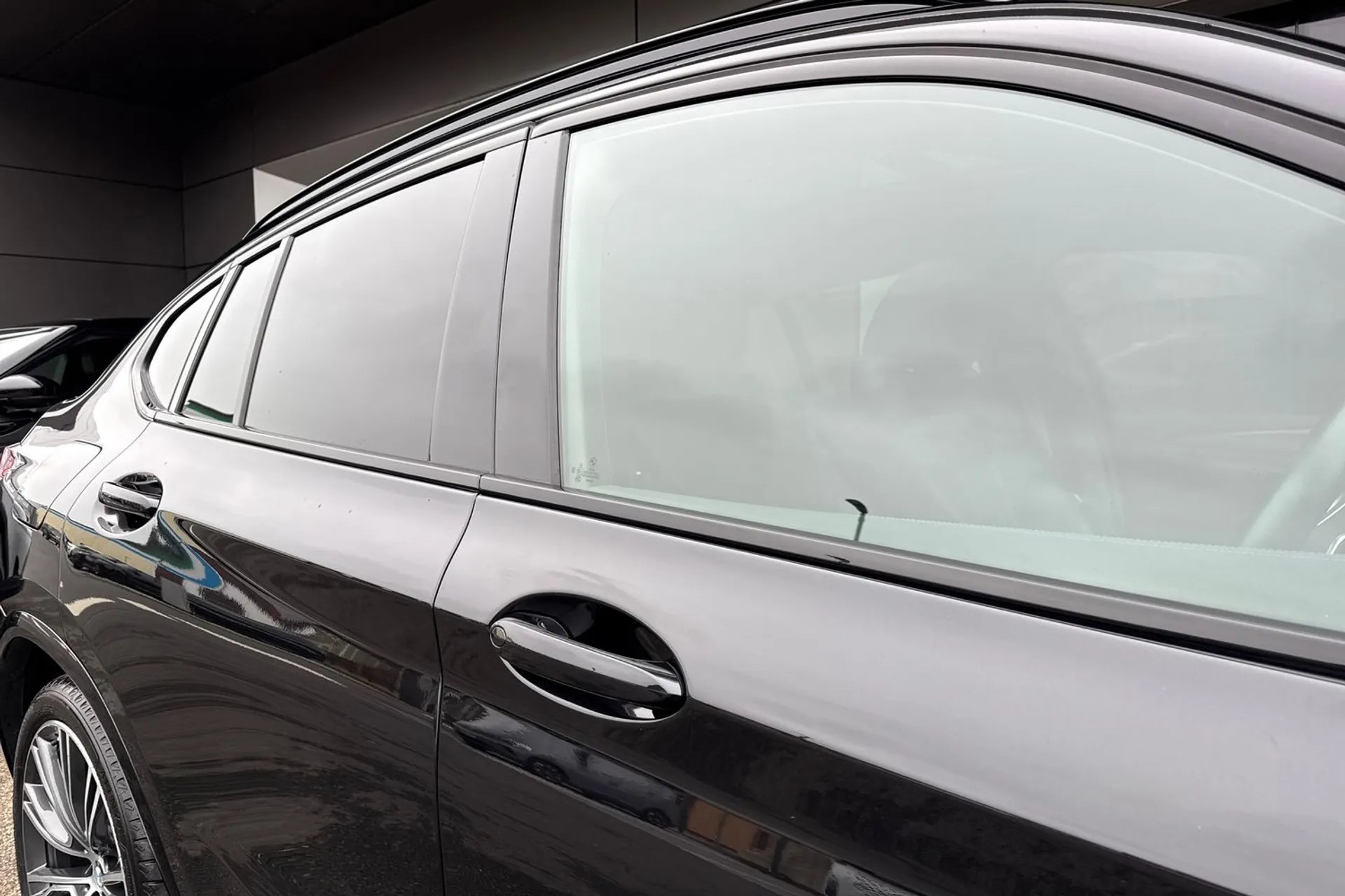 BMW X4 thumbnail image number 21