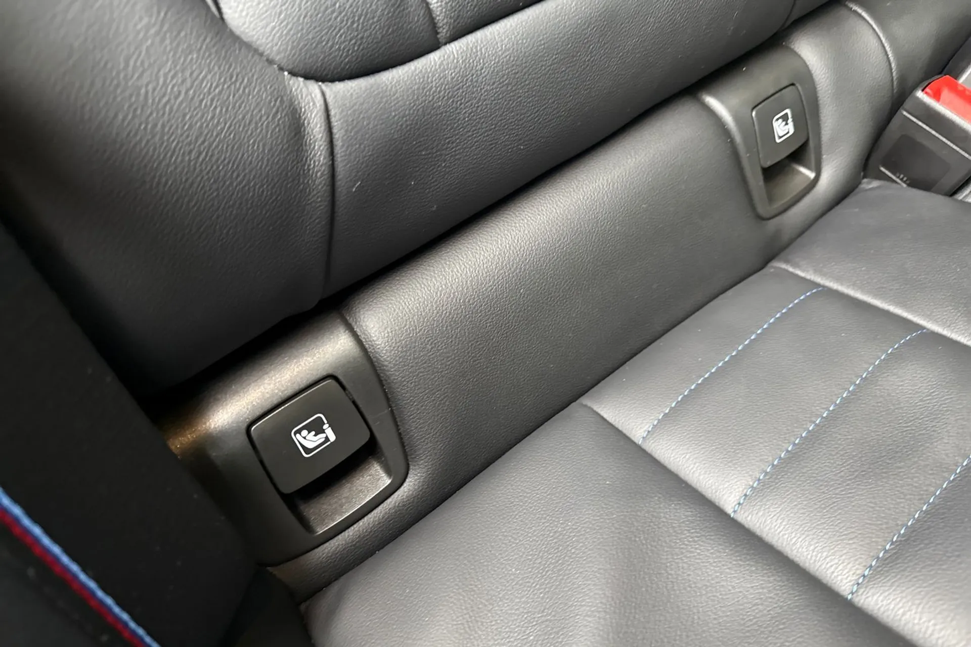 BMW X4 thumbnail image number 33