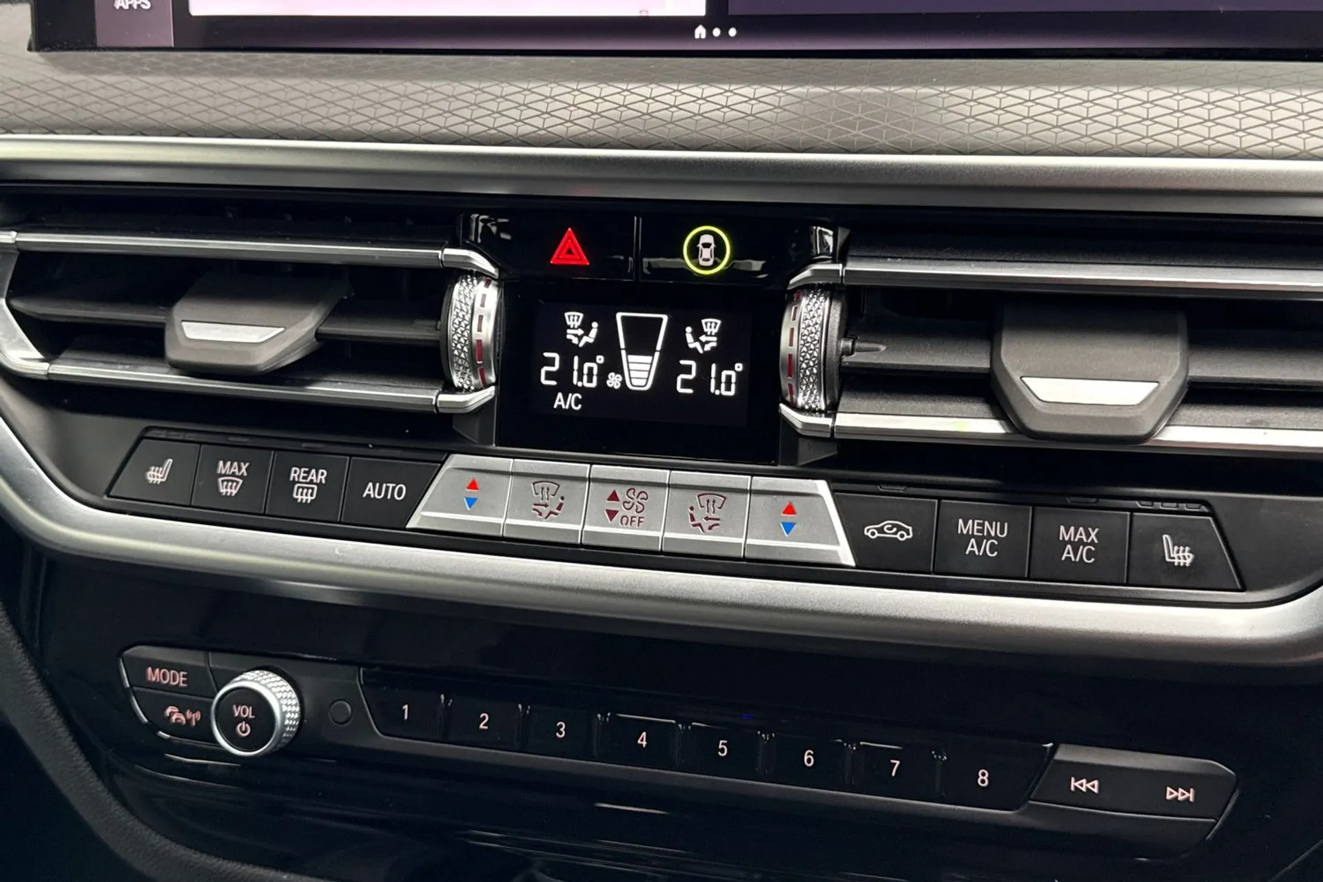 BMW X4 thumbnail image number 45