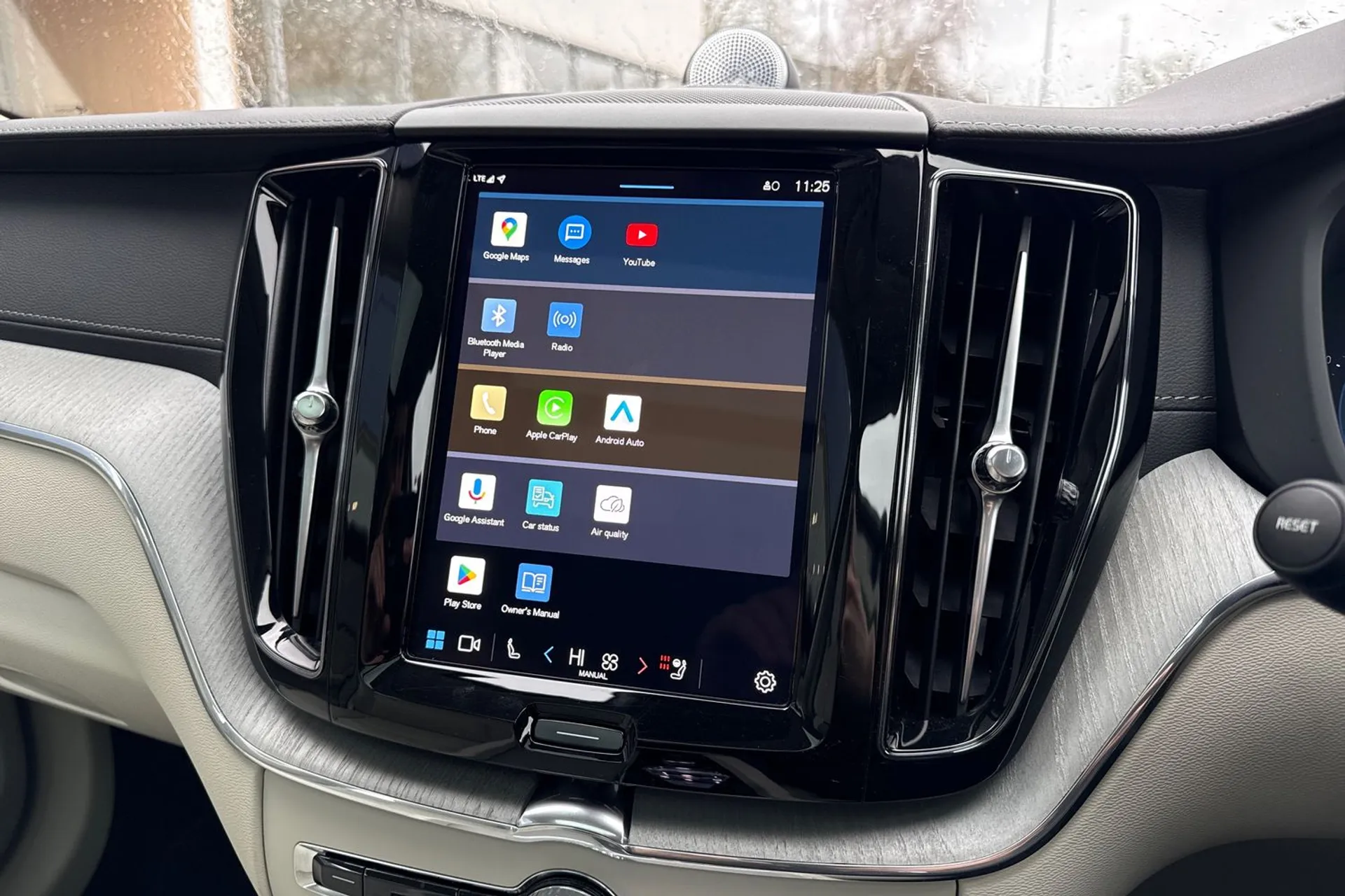 Volvo XC60 thumbnail image number 42